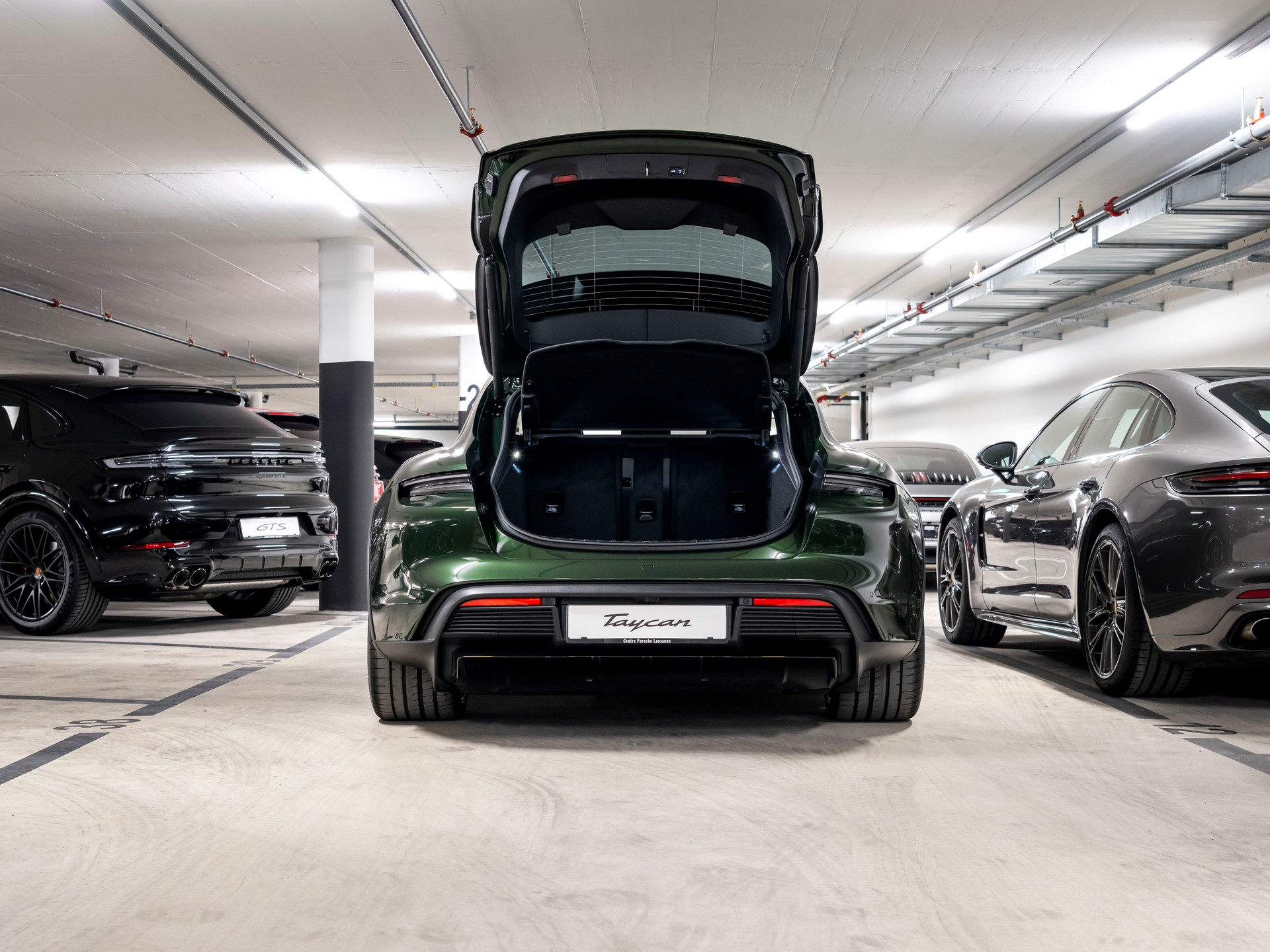 PORSCHE Taycan CrossTurismo 4 104kWh-image-12
