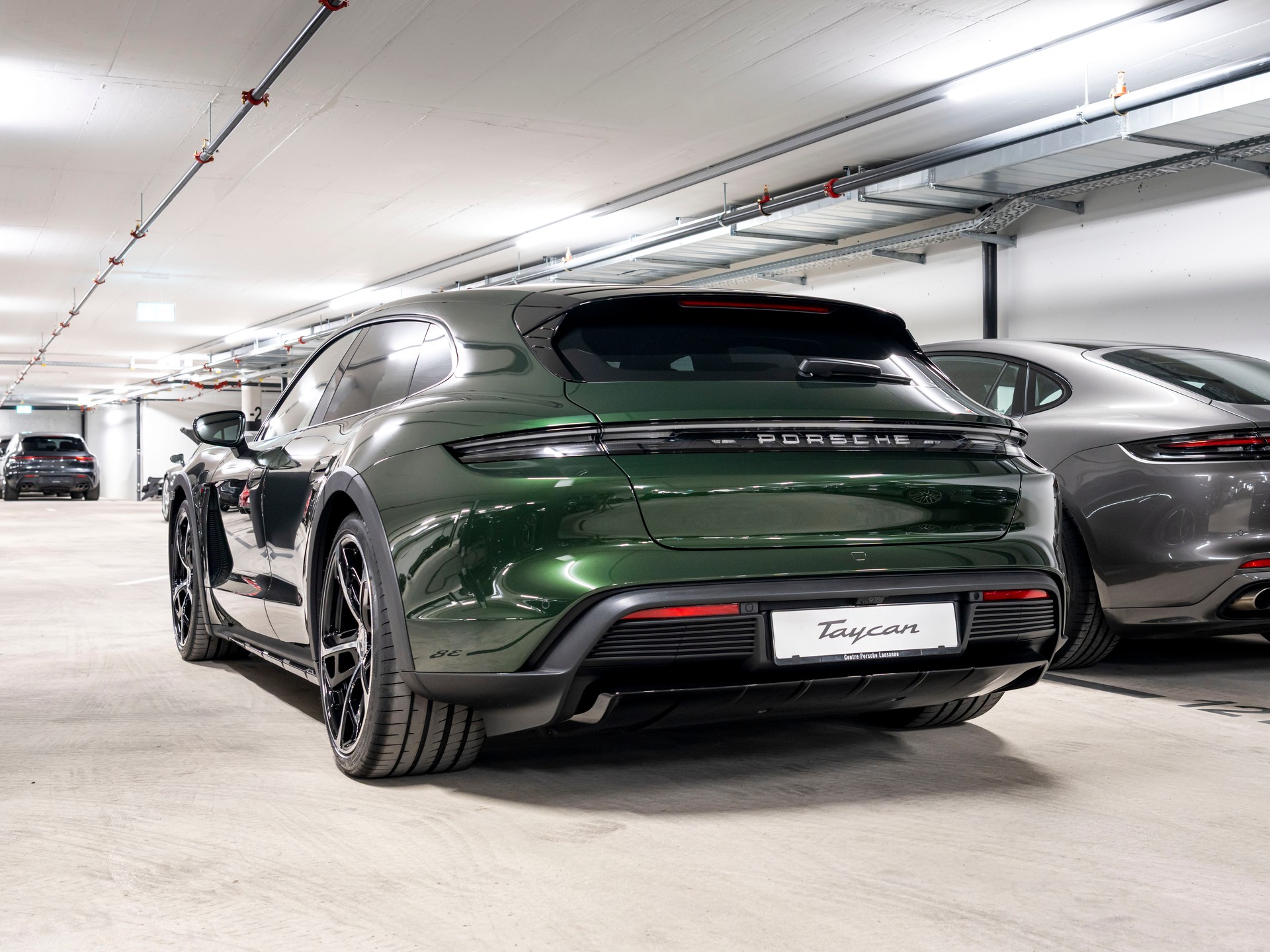 PORSCHE Taycan CrossTurismo 4 104kWh-showroom-element-2