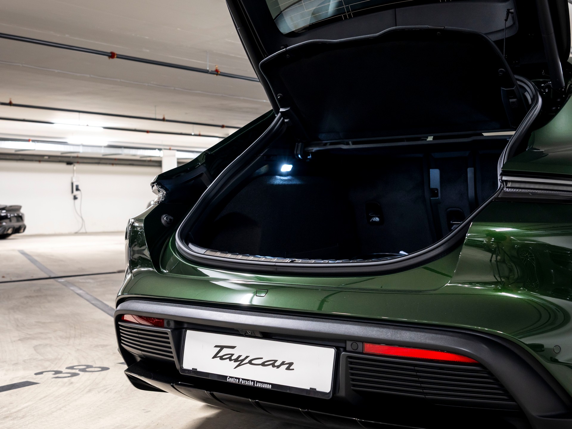 PORSCHE Taycan CrossTurismo 4 104kWh-image-13