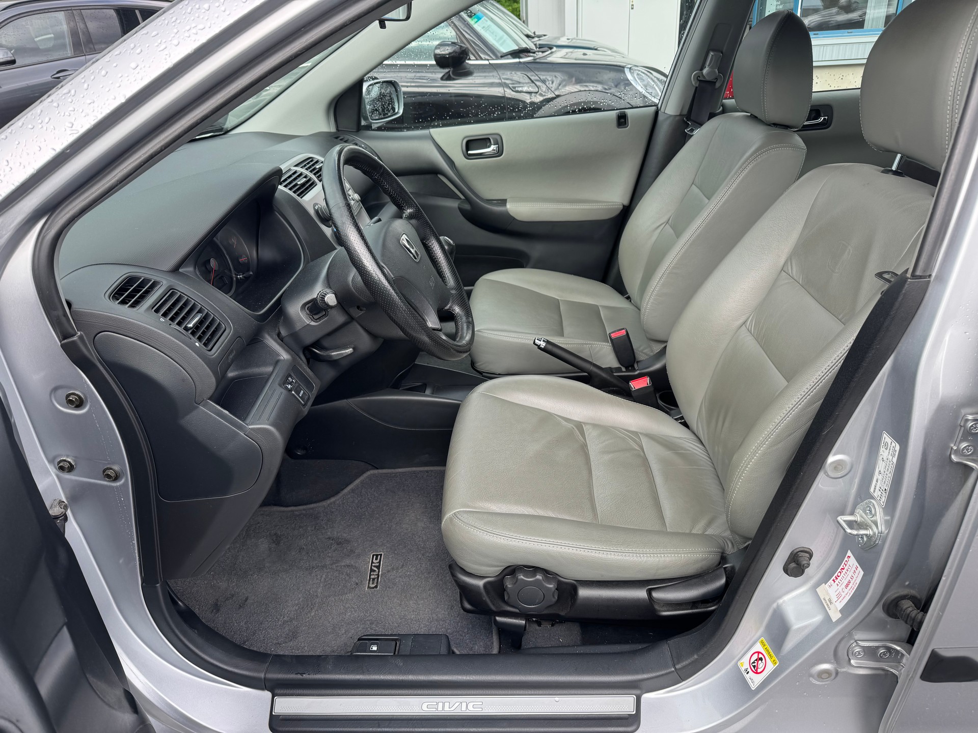HONDA Civic 1.6i LS-image-8