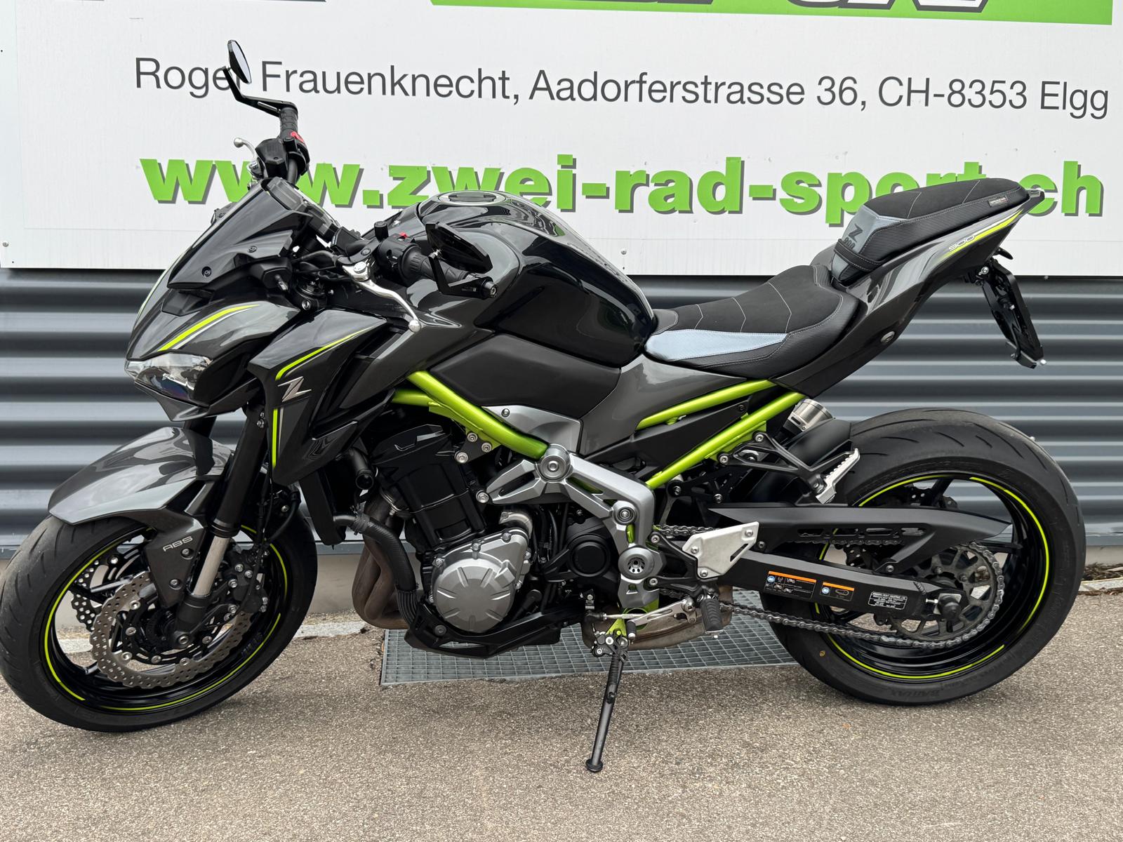 KAWASAKI Z 900-image-3
