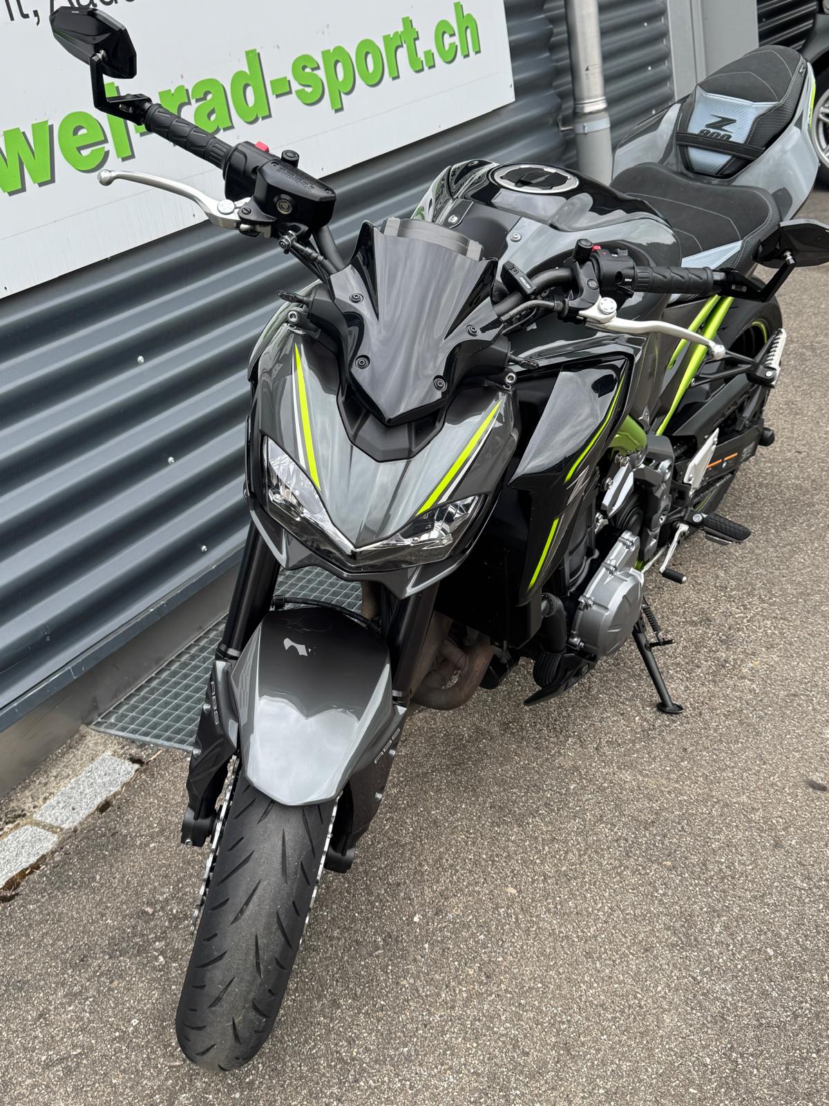 KAWASAKI Z 900-image-5