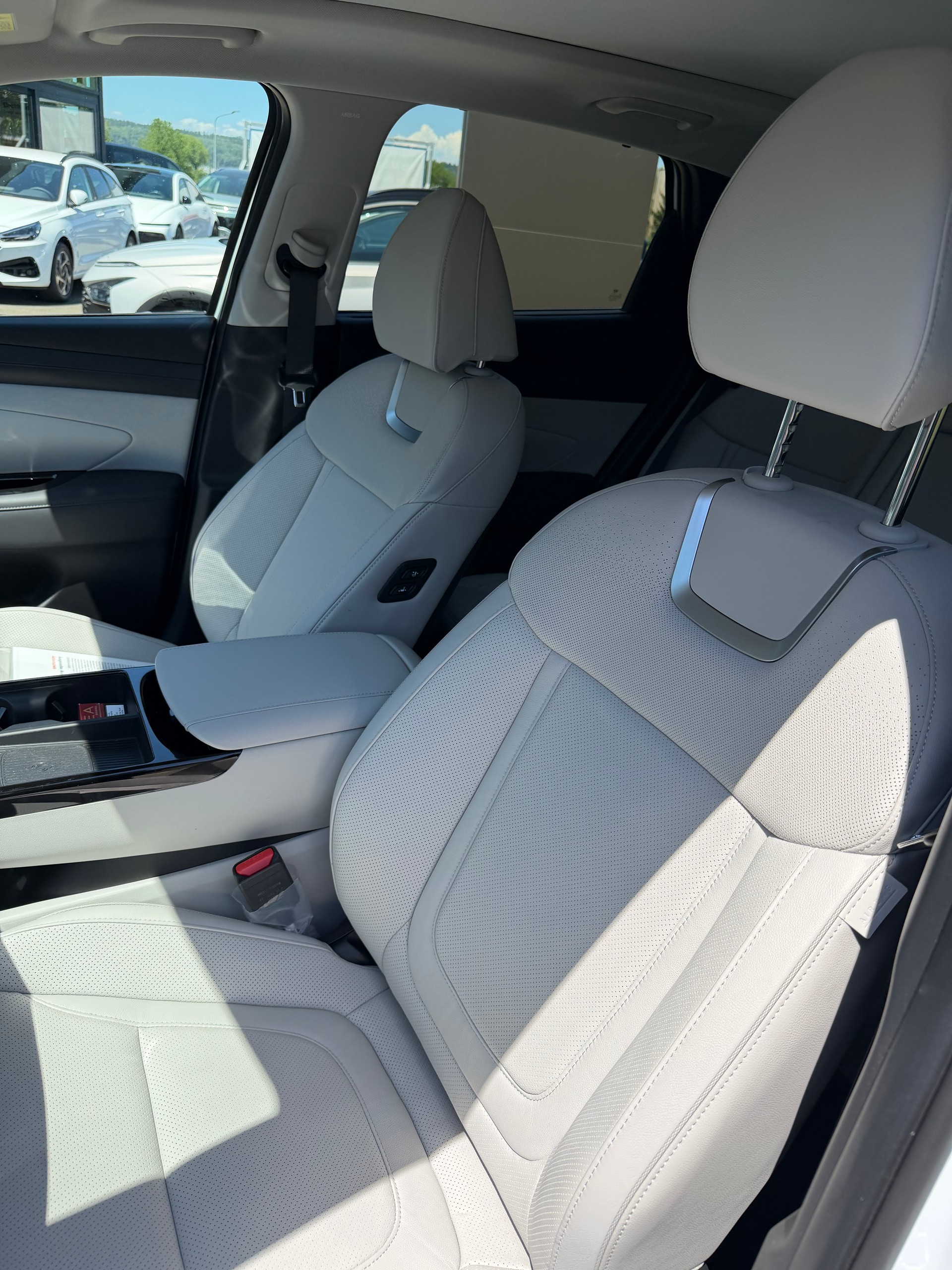 HYUNDAI Tucson 1.6 TGDI HEV Vertex Swiss Edition 4WD-image-6