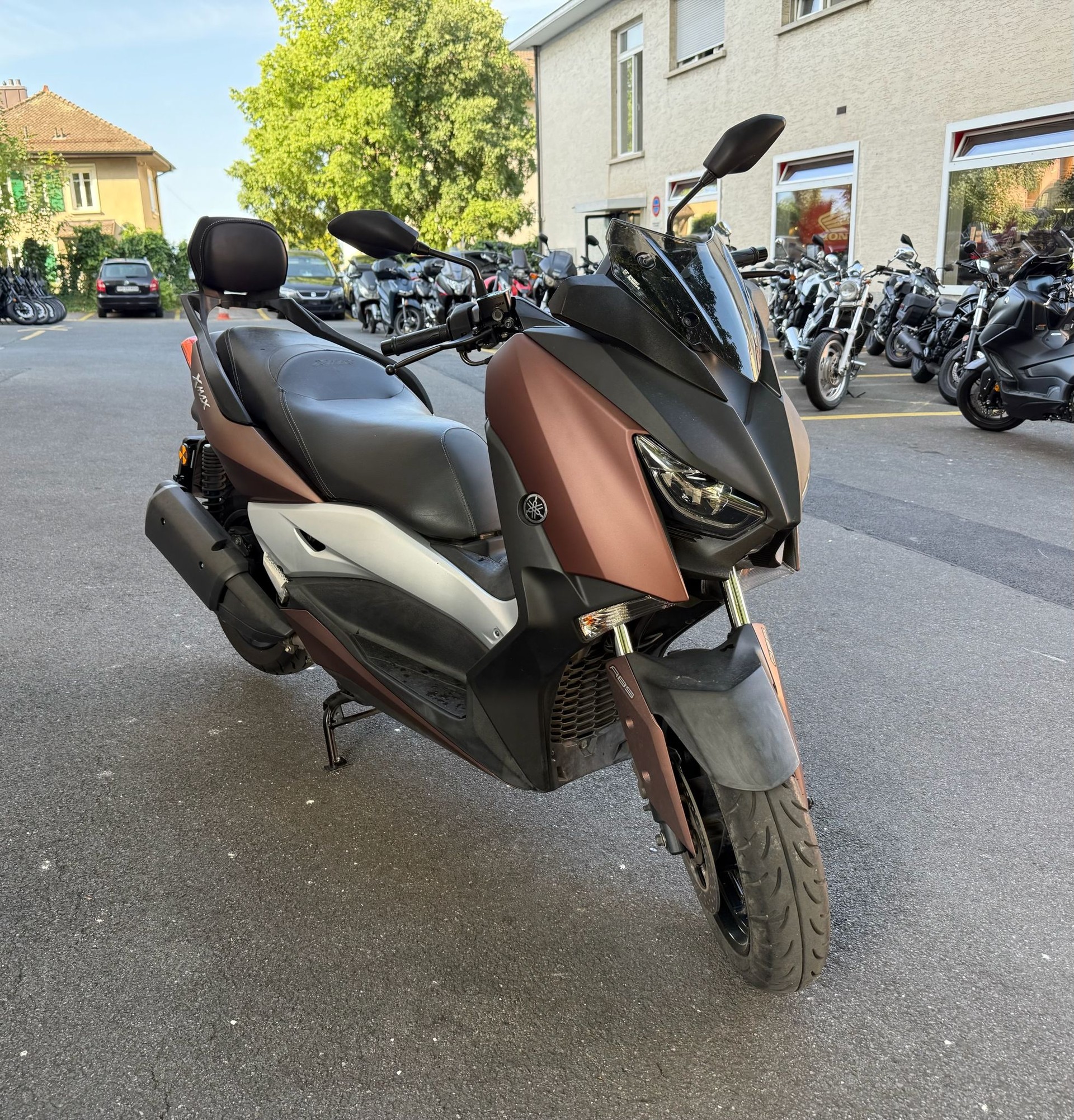 YAMAHA X-Max CZD 300 ABS-image-1