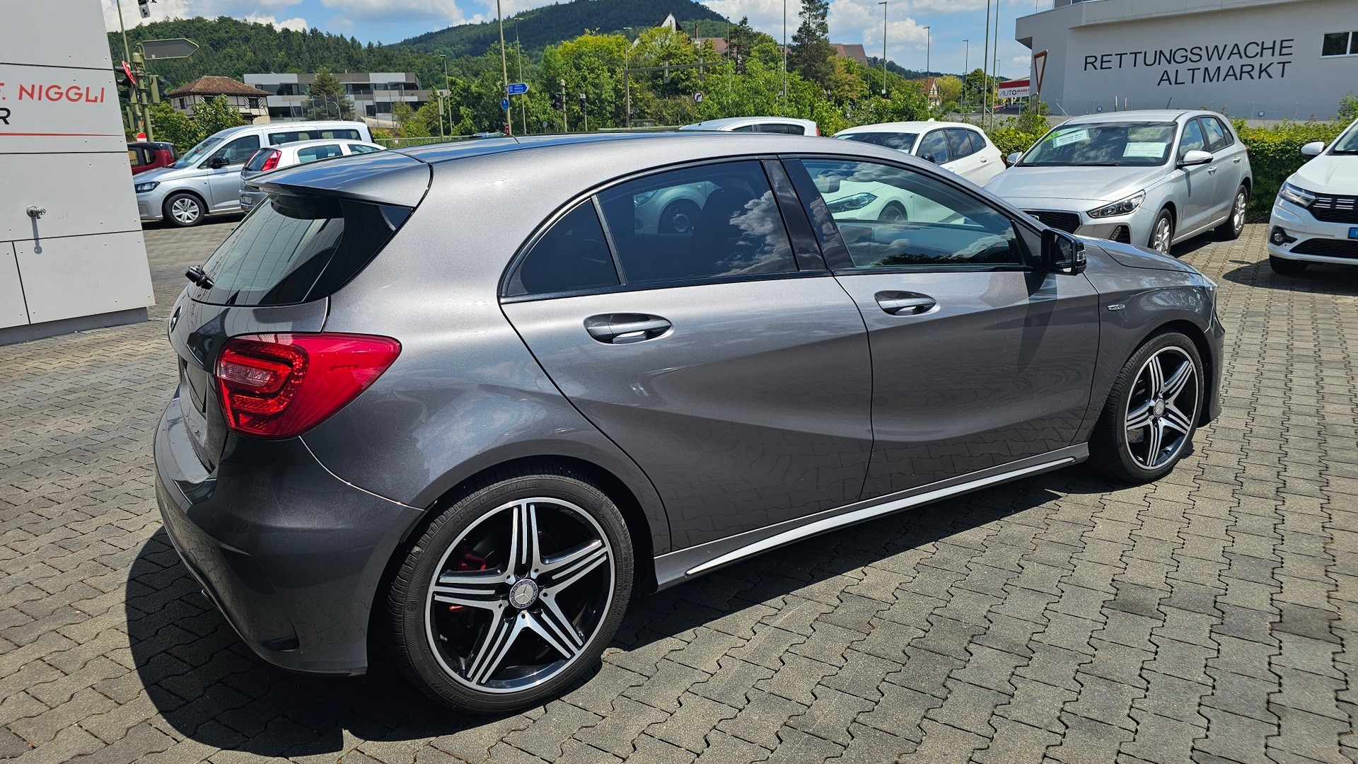 MERCEDES-BENZ A 250 Sport 7G-DCT-image-6