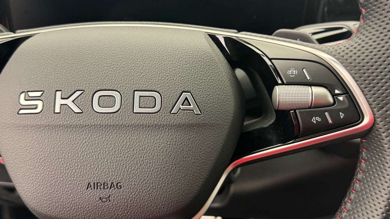 SKODA Kodiaq 2.0 TSI RS 4x4-image-9
