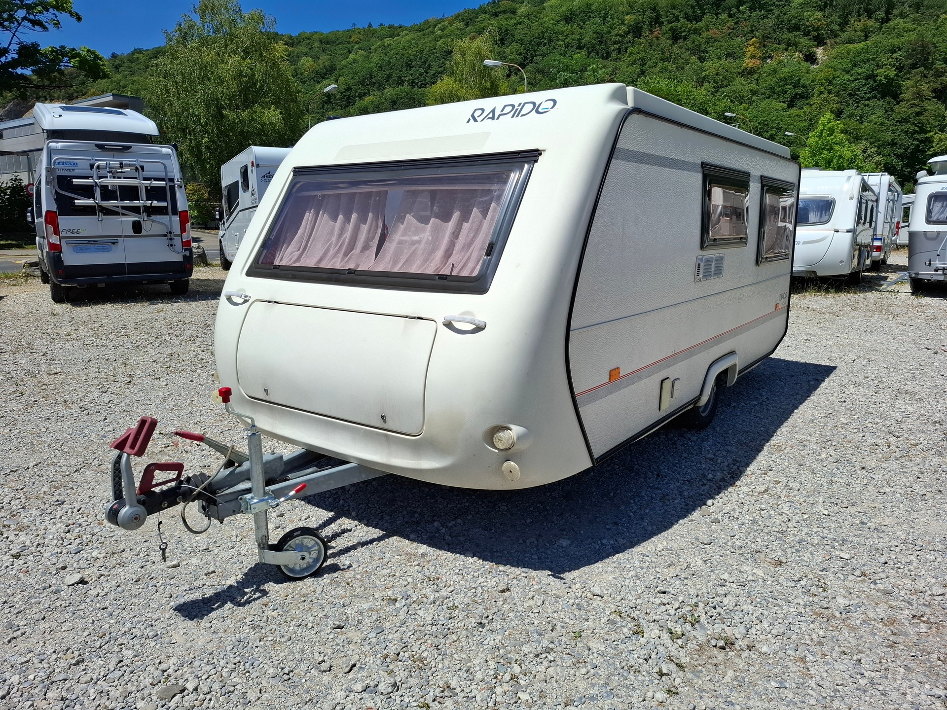 RAPIDO Cub 38 - kleiner wendiger Reisewagen mit Mover & Markise-image-15