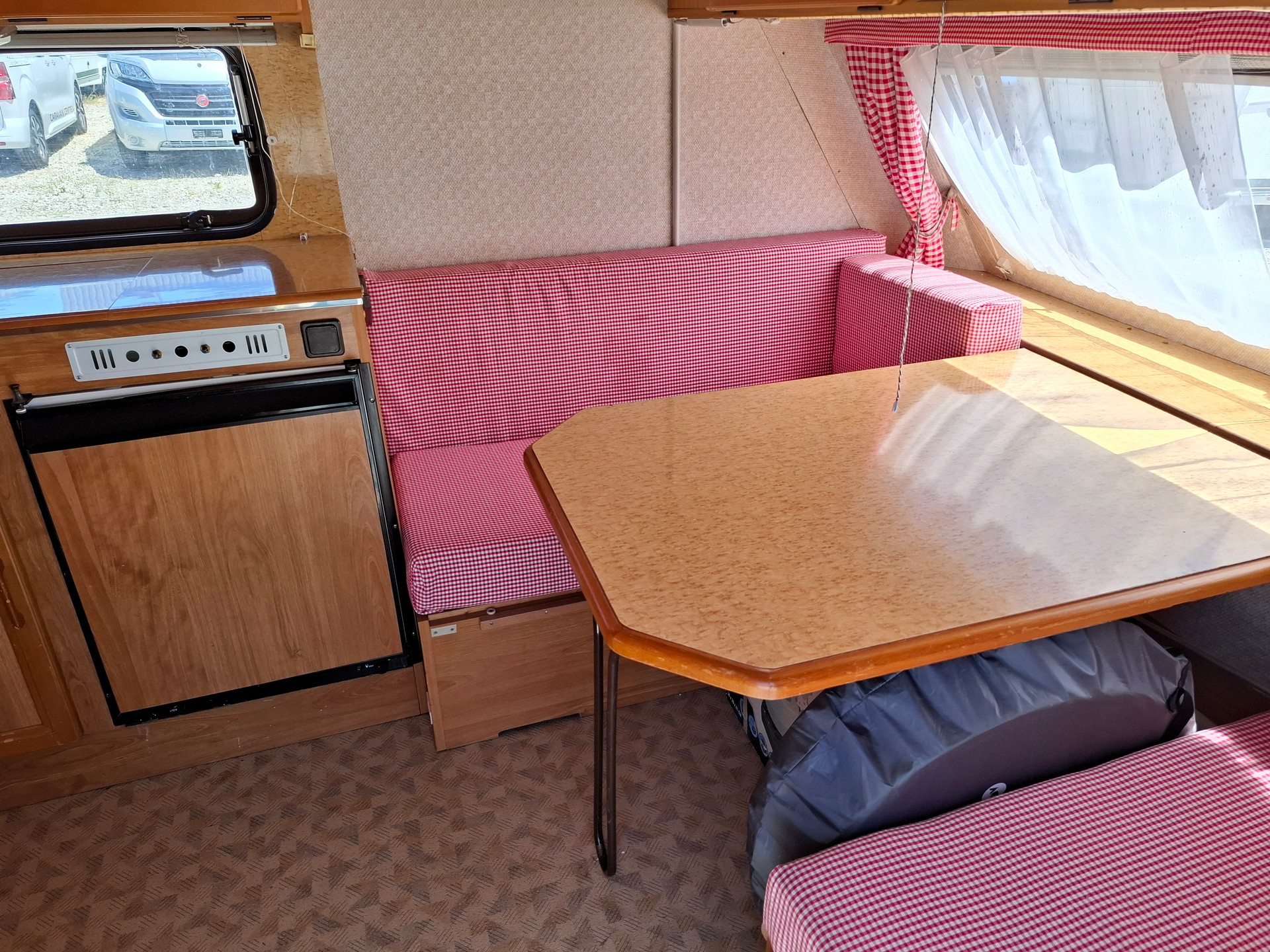 RAPIDO Cub 38 - kleiner wendiger Reisewagen mit Mover & Markise-image-7