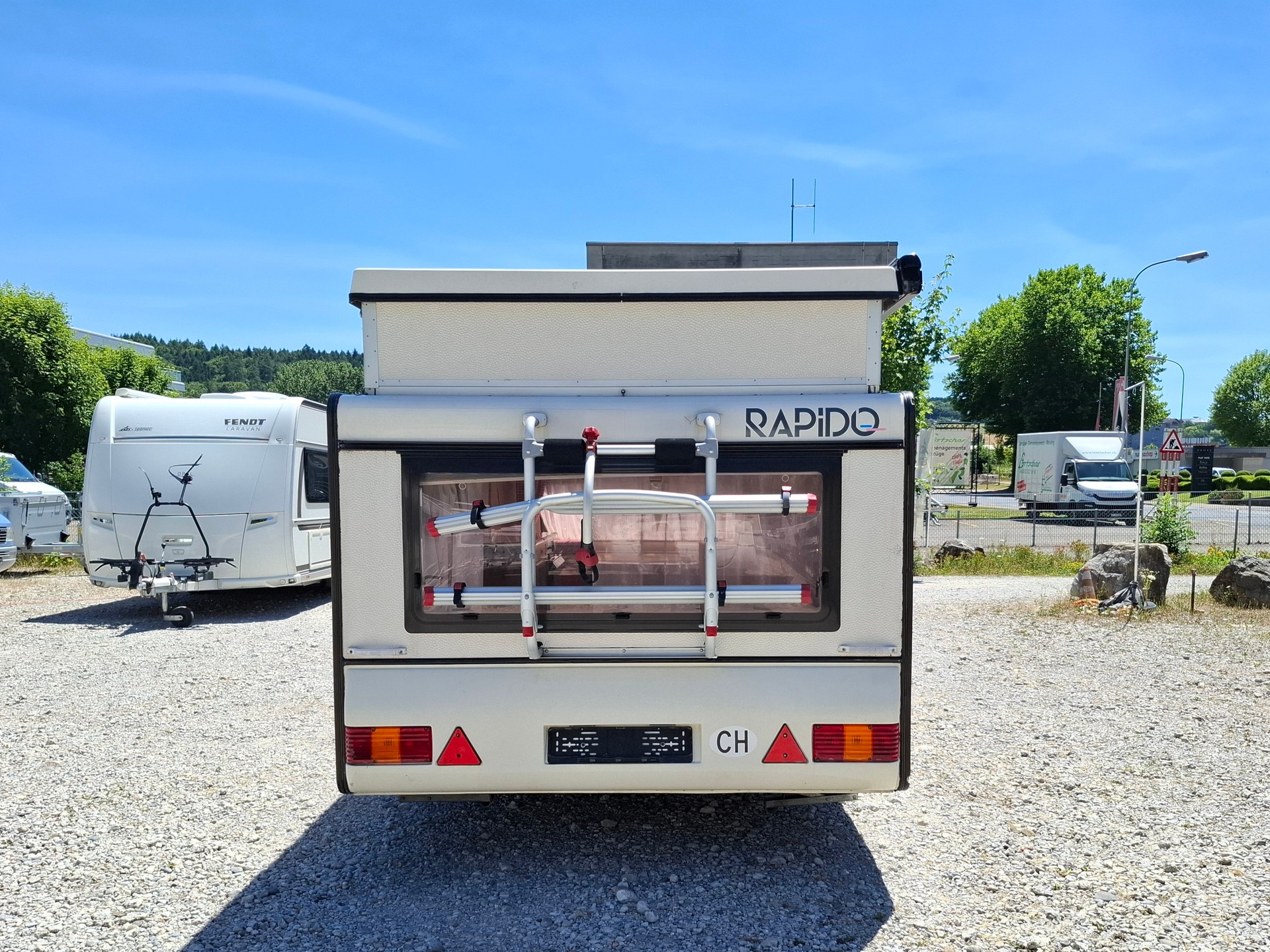 RAPIDO Cub 38 - kleiner wendiger Reisewagen mit Mover & Markise-image-3
