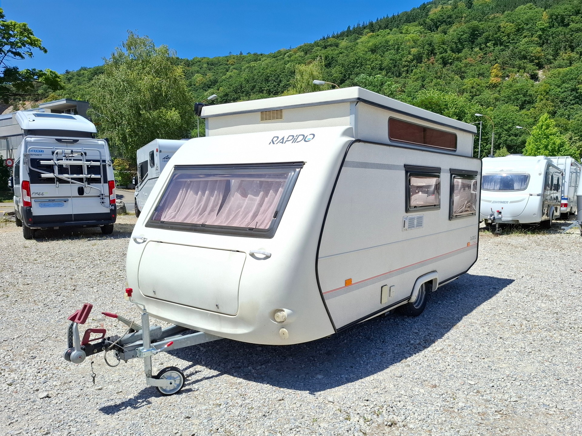 RAPIDO Cub 38 - kleiner wendiger Reisewagen mit Mover & Markise-image-6