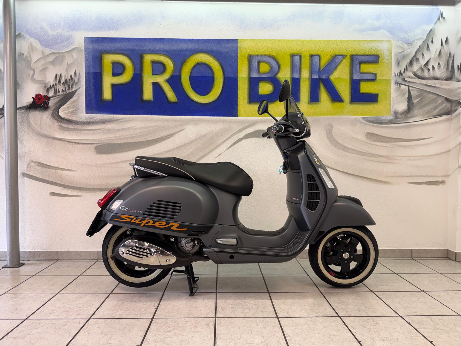 PIAGGIO Vespa GTS Super 300 i.e Sport-image-1
