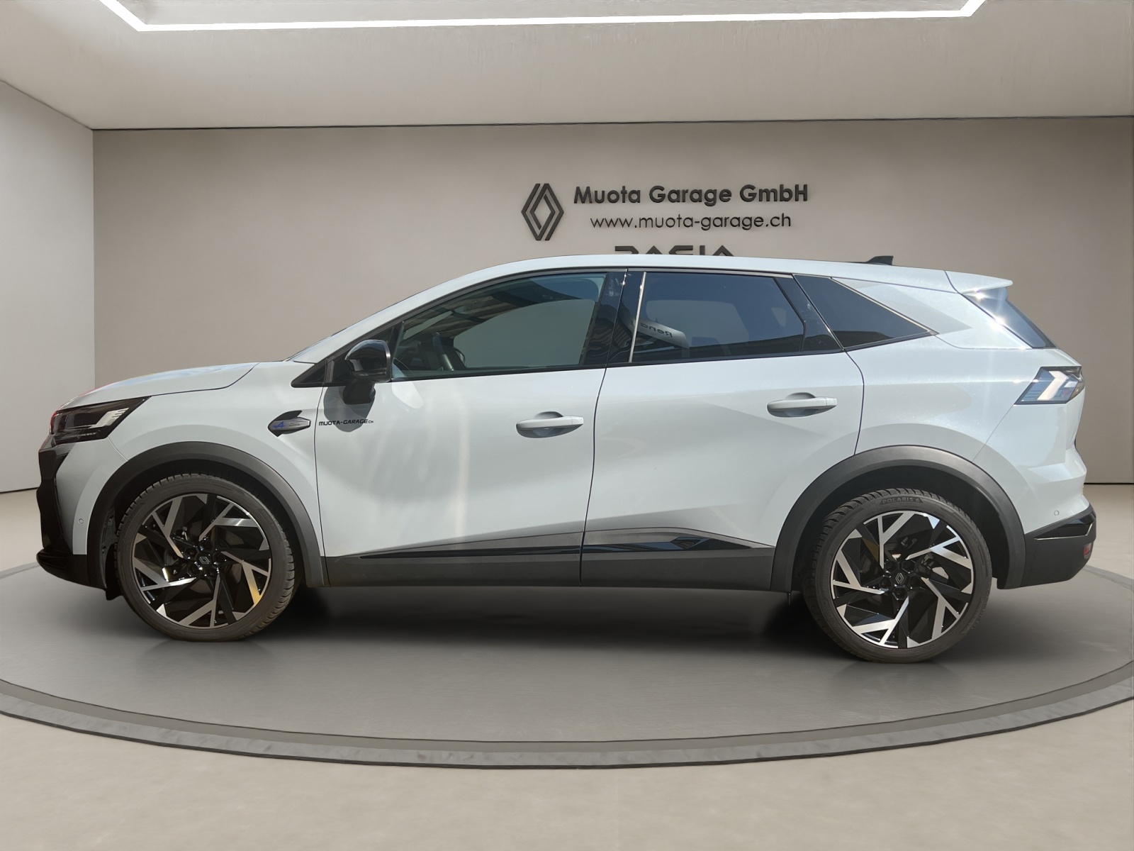 RENAULT Symbioz E-Tech esprit Alpine-showroom-element-2
