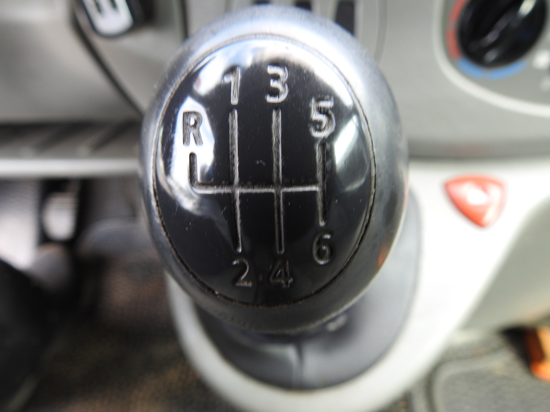 NISSAN Primastar 2.5dCi 150 Pro 2.9t-image-15