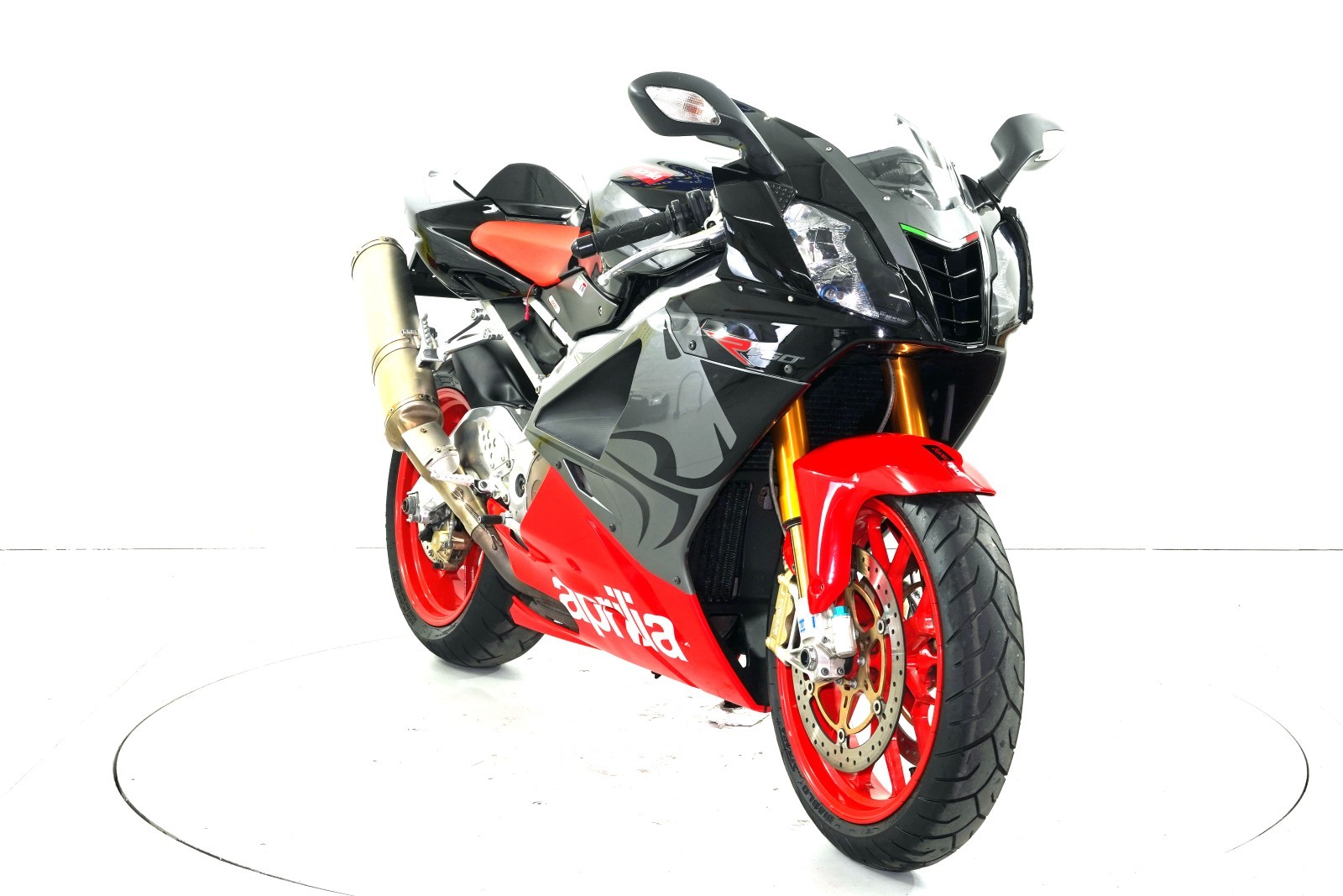APRILIA RSV 1000 R-showroom-element-1
