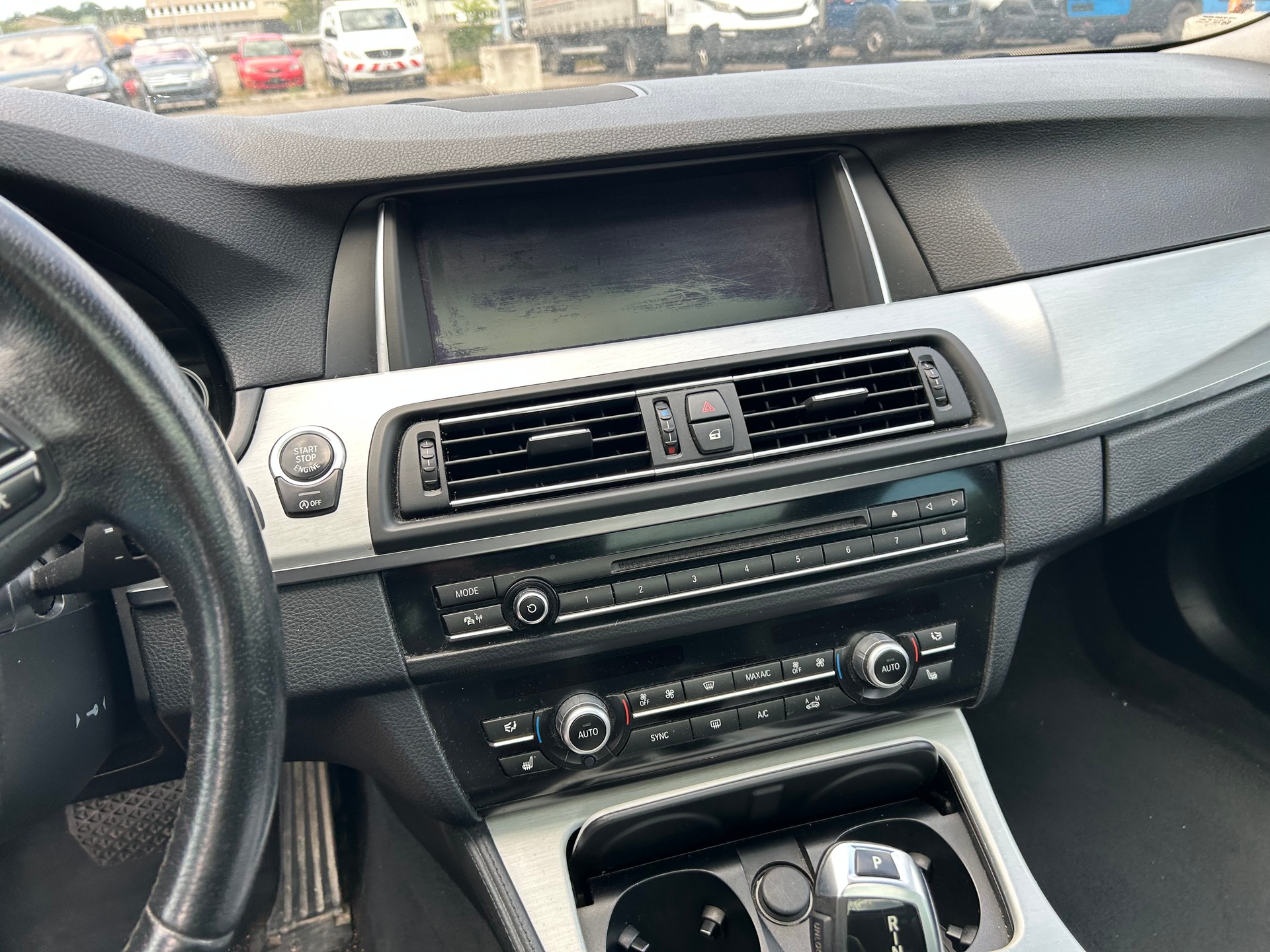 BMW 520d Touring Steptronic-image-9
