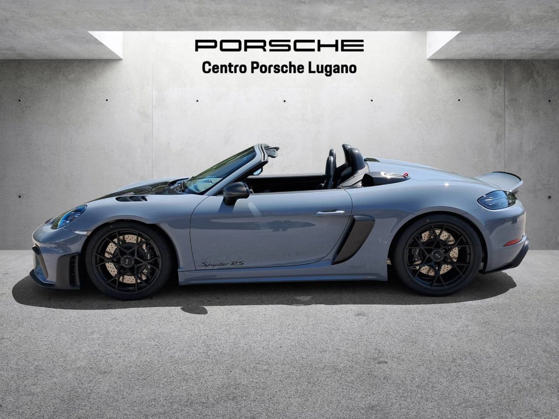 PORSCHE 718 Spyder RS-showroom-element-1