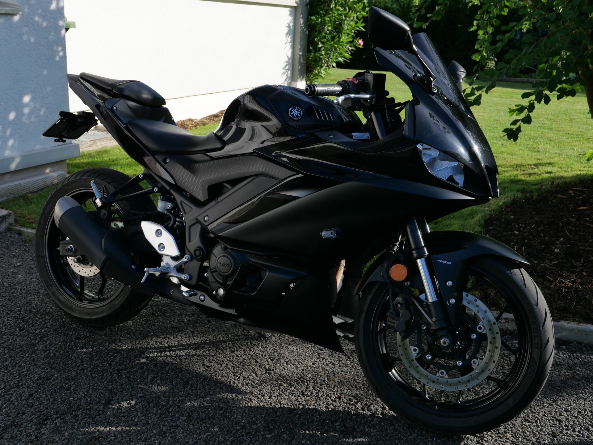 YAMAHA YZF-R3-image-0