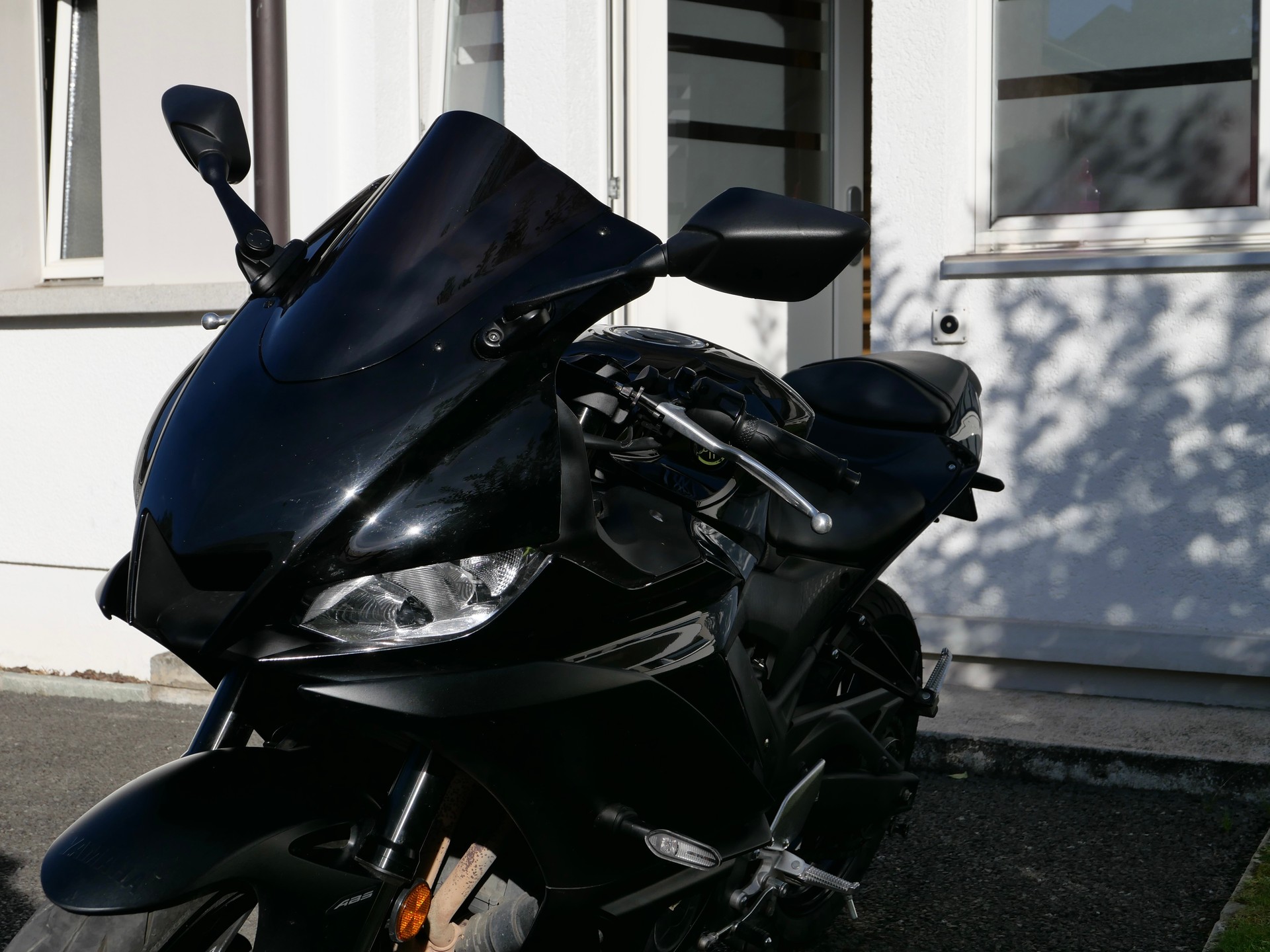 YAMAHA YZF-R3-image-7