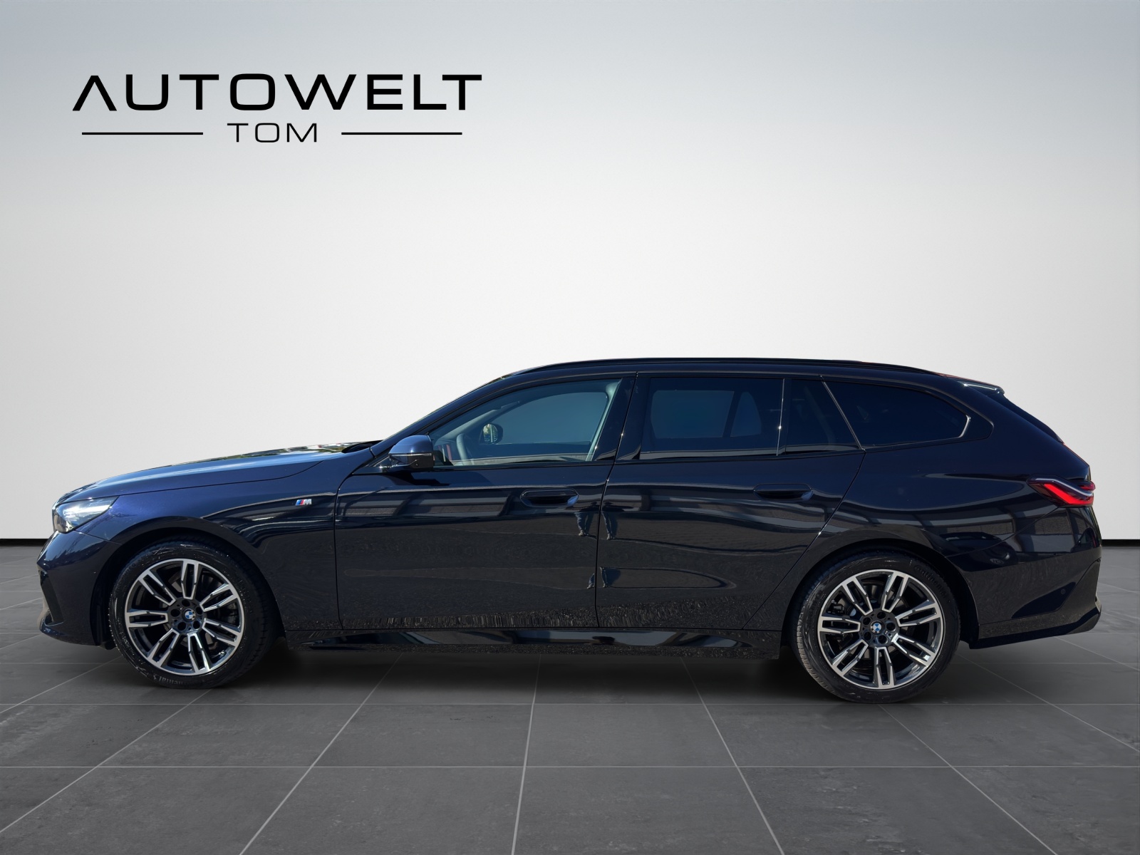 BMW 520d xDrive 48V Touring M Sport *CH*gratis Service*-image-1