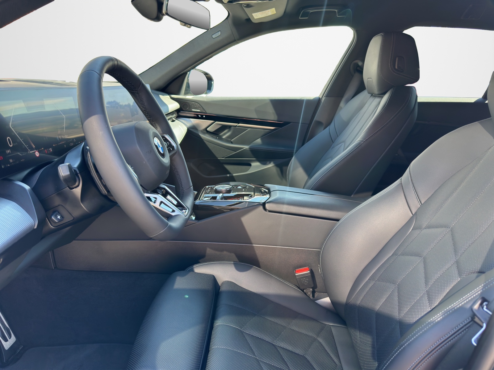 BMW 520d xDrive 48V Touring M Sport *CH*gratis Service*-image-8