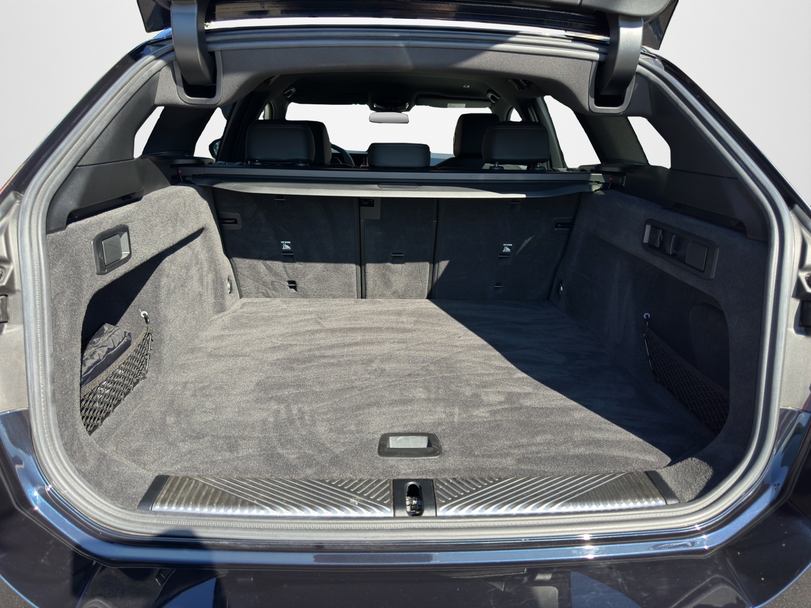 BMW 520d xDrive 48V Touring M Sport *CH*gratis Service*-image-15