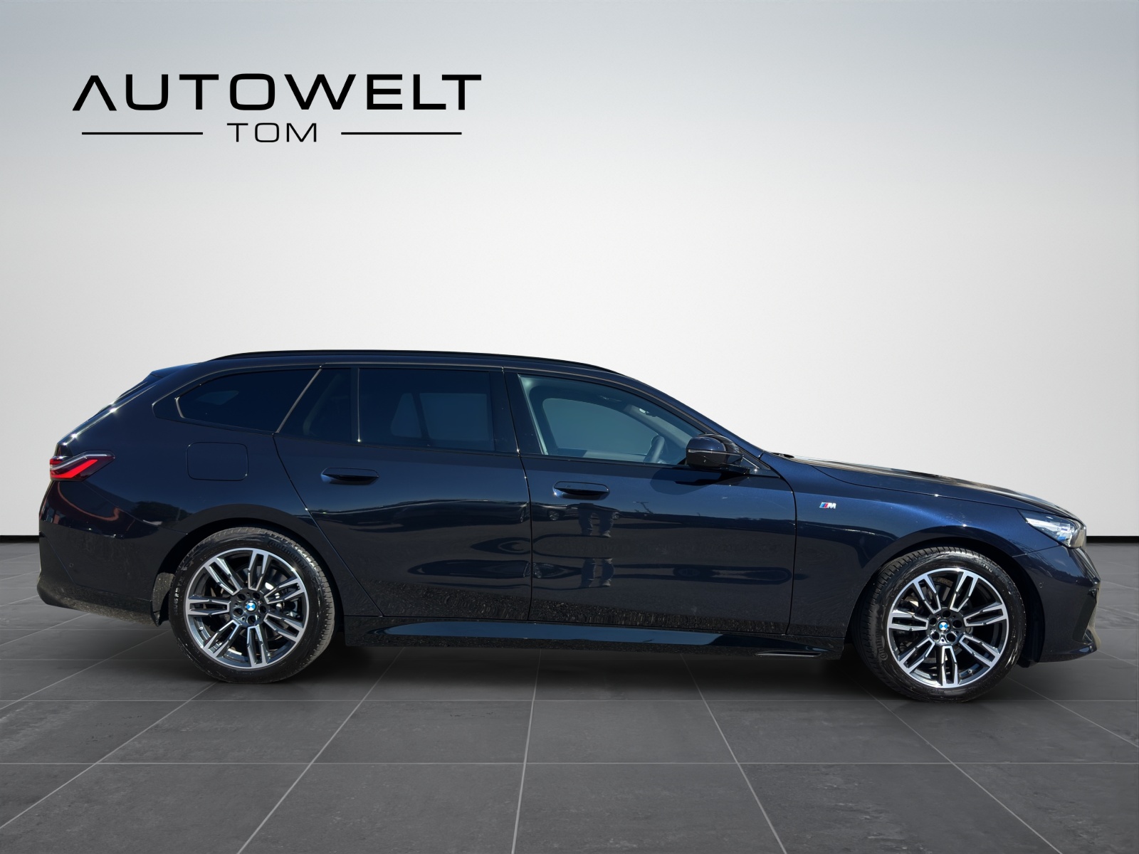 BMW 520d xDrive 48V Touring M Sport *CH*gratis Service*-image-5