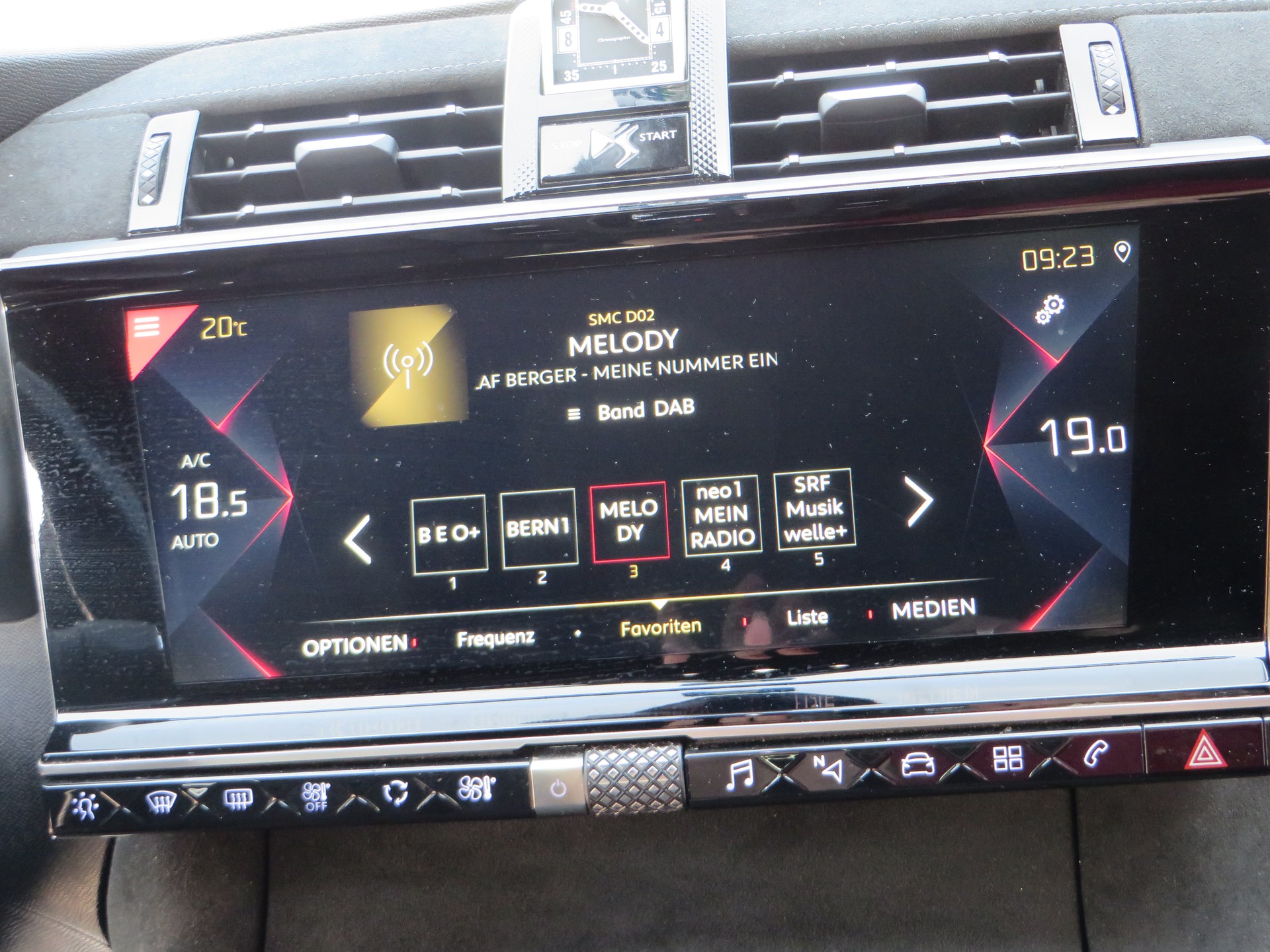 DS AUTOMOBILES DS 7 Crossback 1.6 THP Performance Line-image-10