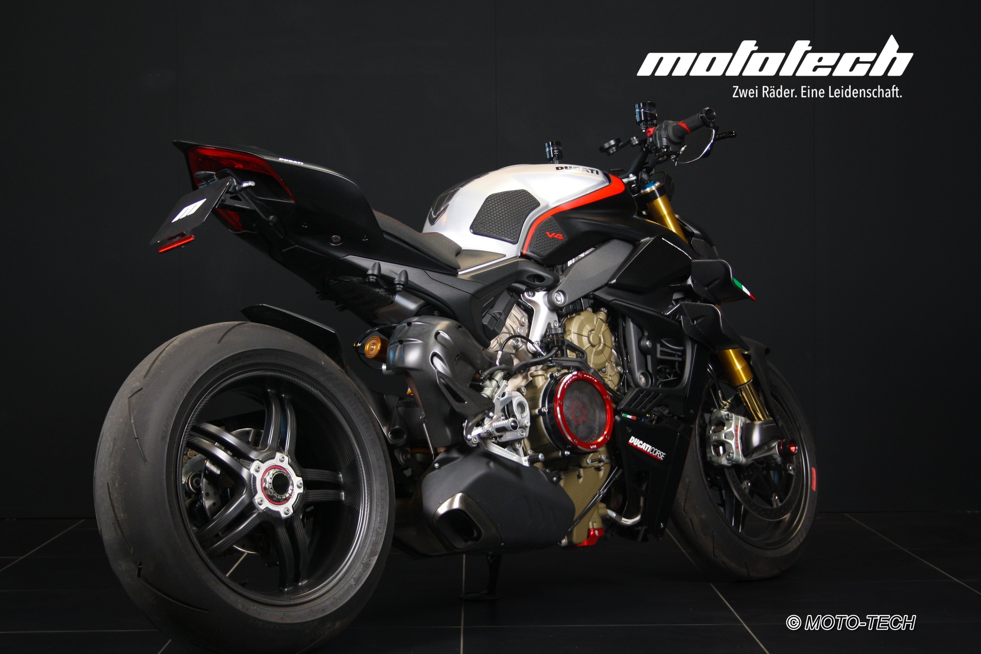 DUCATI Streetfighter V4 SP-image-2