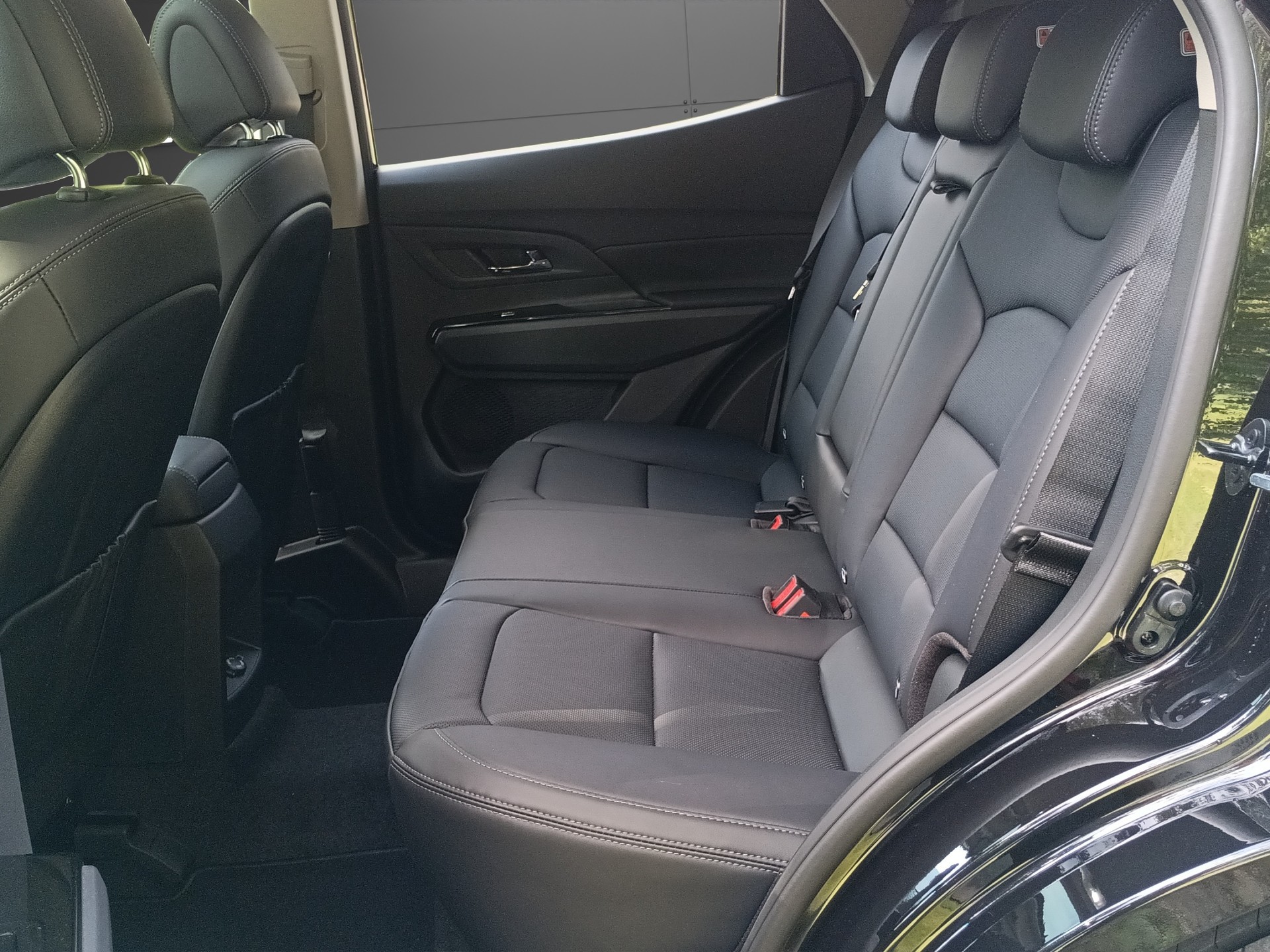 KGM-SsangYong Korando 1.5 T GDI Titanium 4WD Automat-image-8