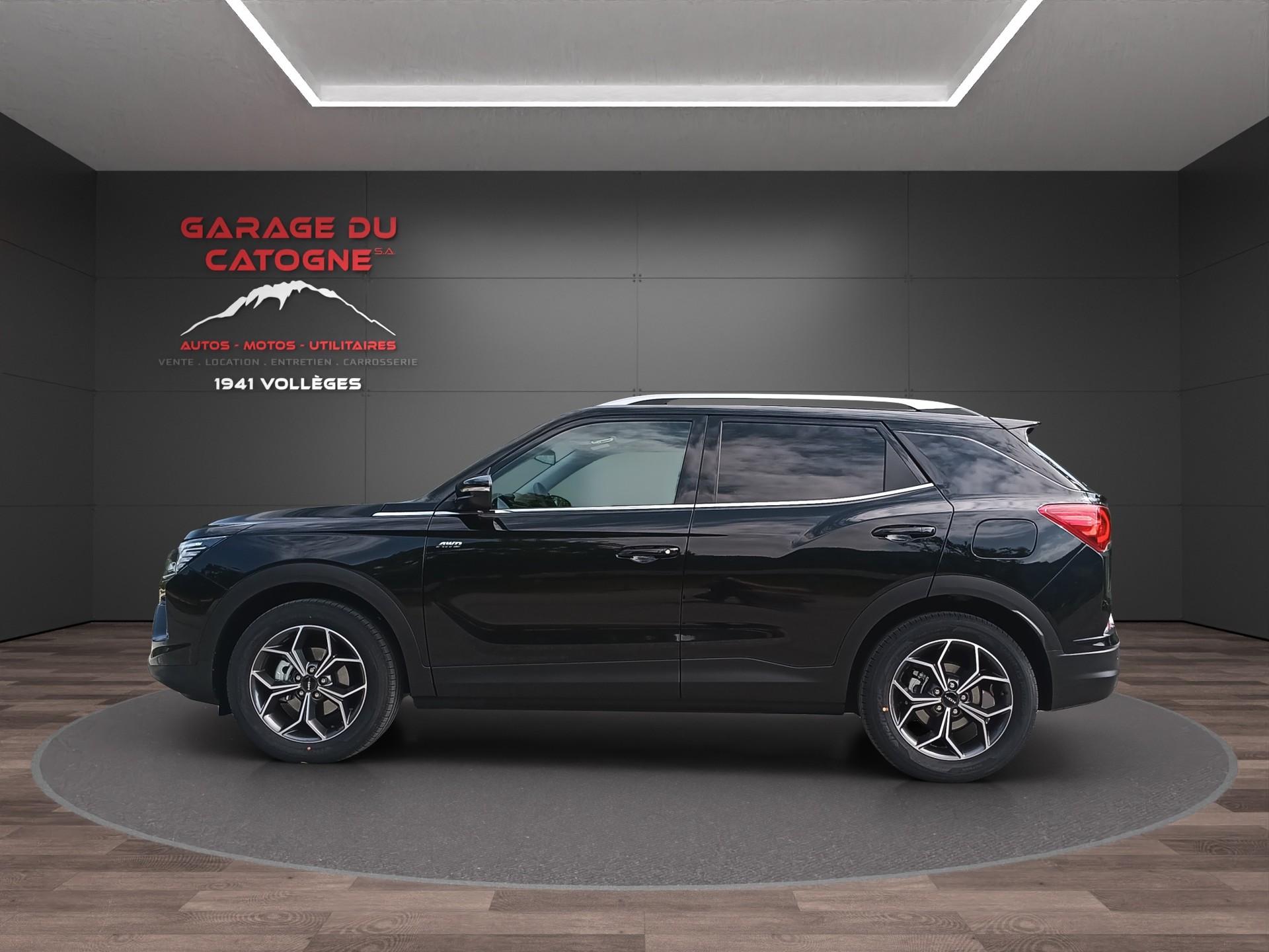 KGM-SsangYong Korando 1.5 T GDI Titanium 4WD Automat-showroom-element-3