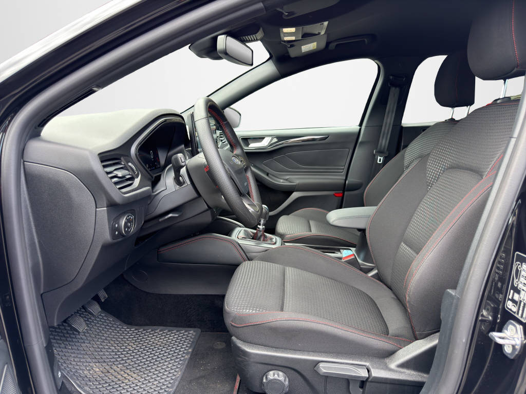 FORD Focus 1.0i EcoB Hybrid 125 ST-Line X-image-8