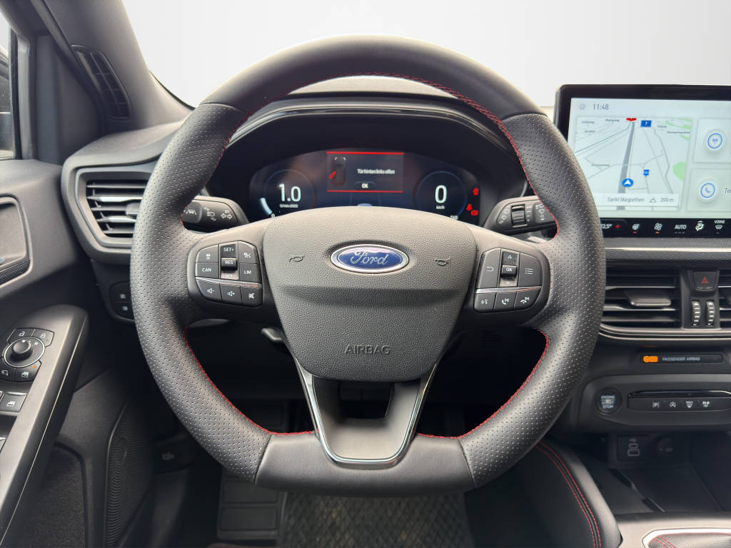 FORD Focus 1.0i EcoB Hybrid 125 ST-Line X-image-9