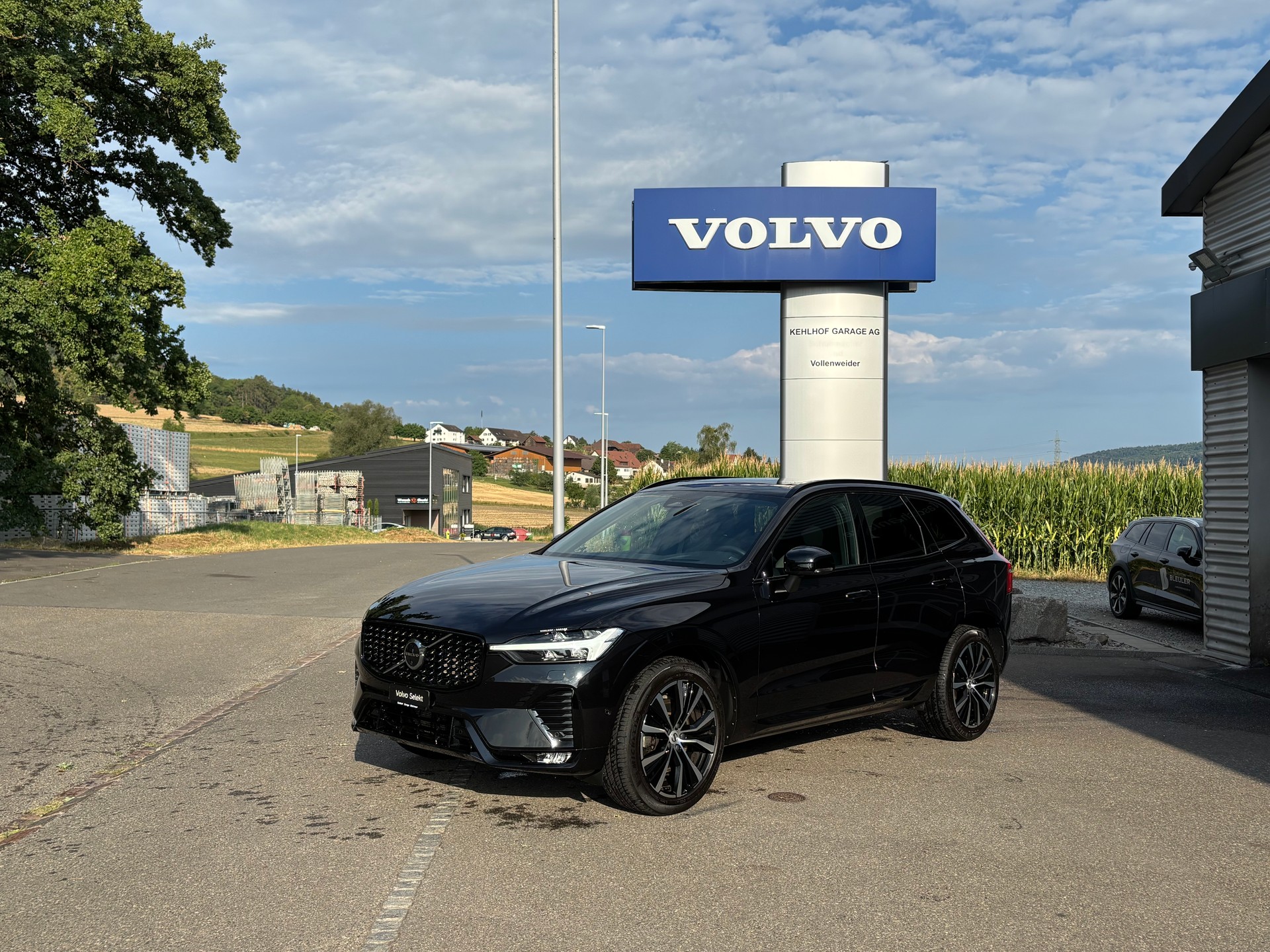 VOLVO XC60 2.0 B5 MH Ultimate Dark AWD