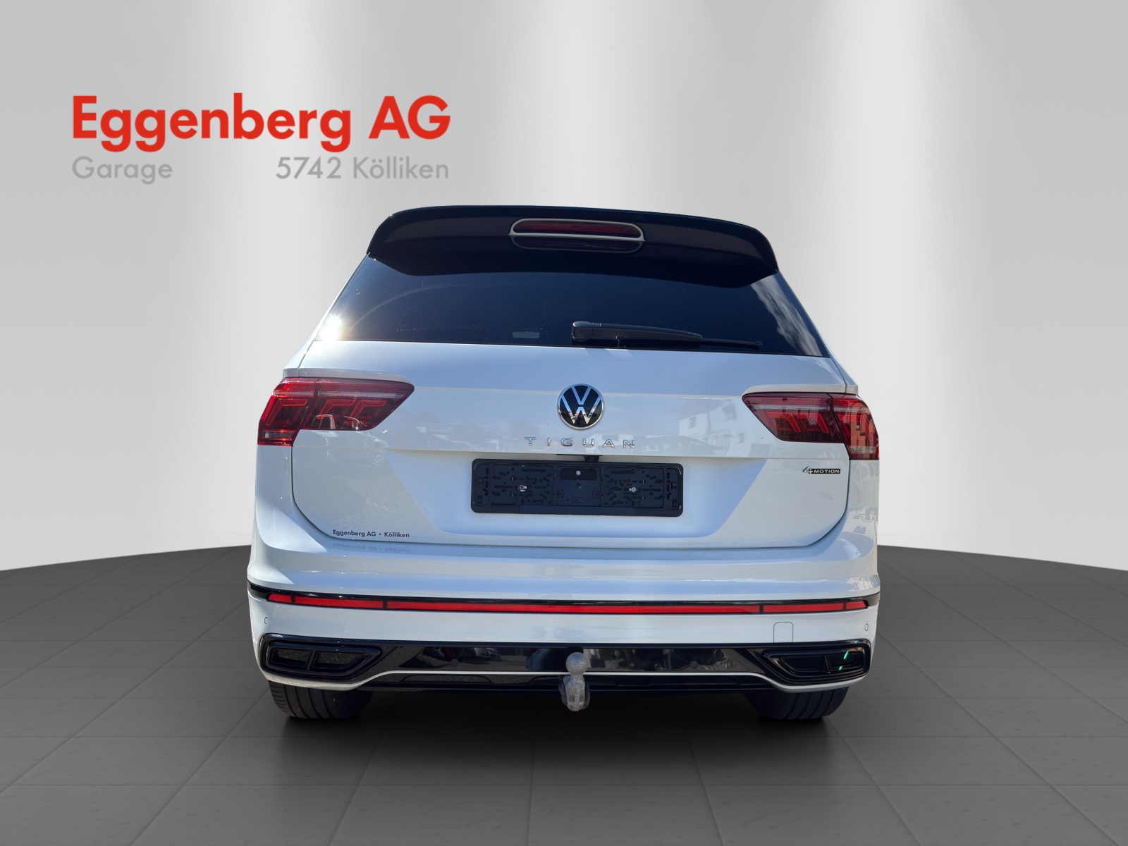 VW Tiguan 2.0TSI R-Line 4Motion DSG, 8-fach bereift-showroom-element-3