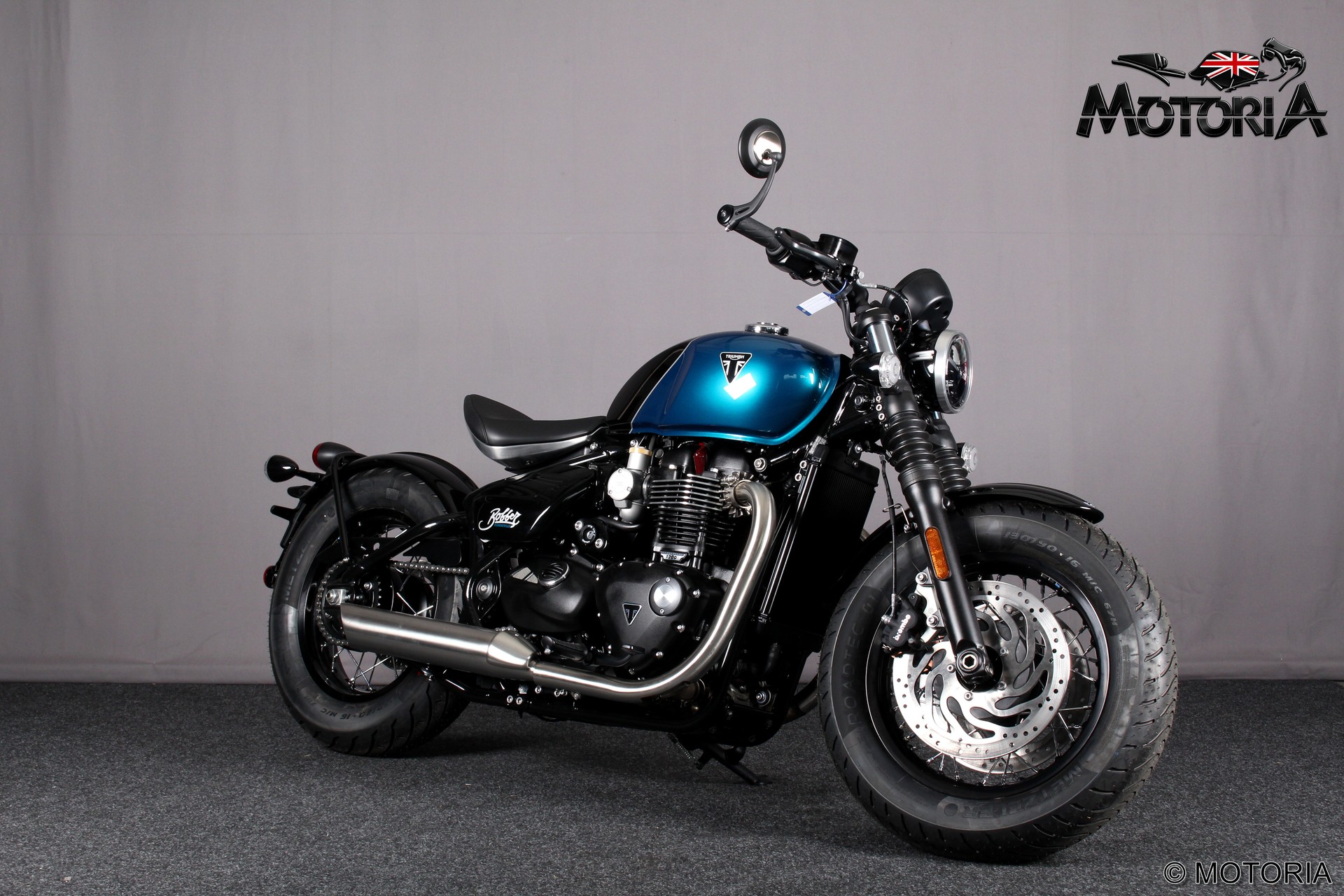 TRIUMPH Bonneville 1200 Bobber-image-0