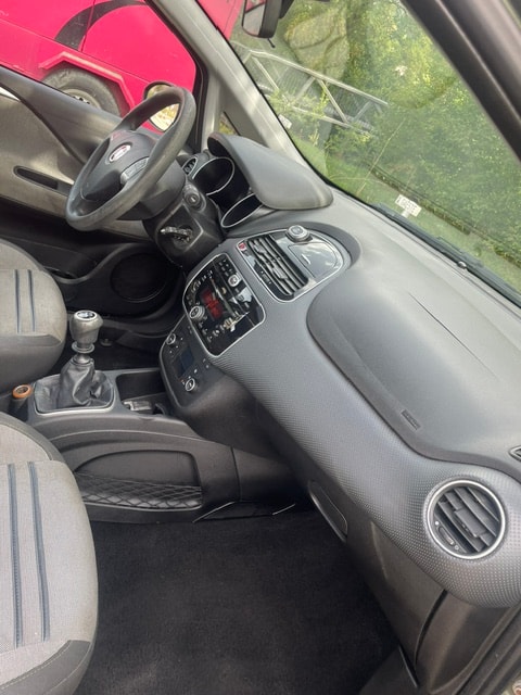 FIAT Punto Evo 1.4 16V Dynamic-image-19