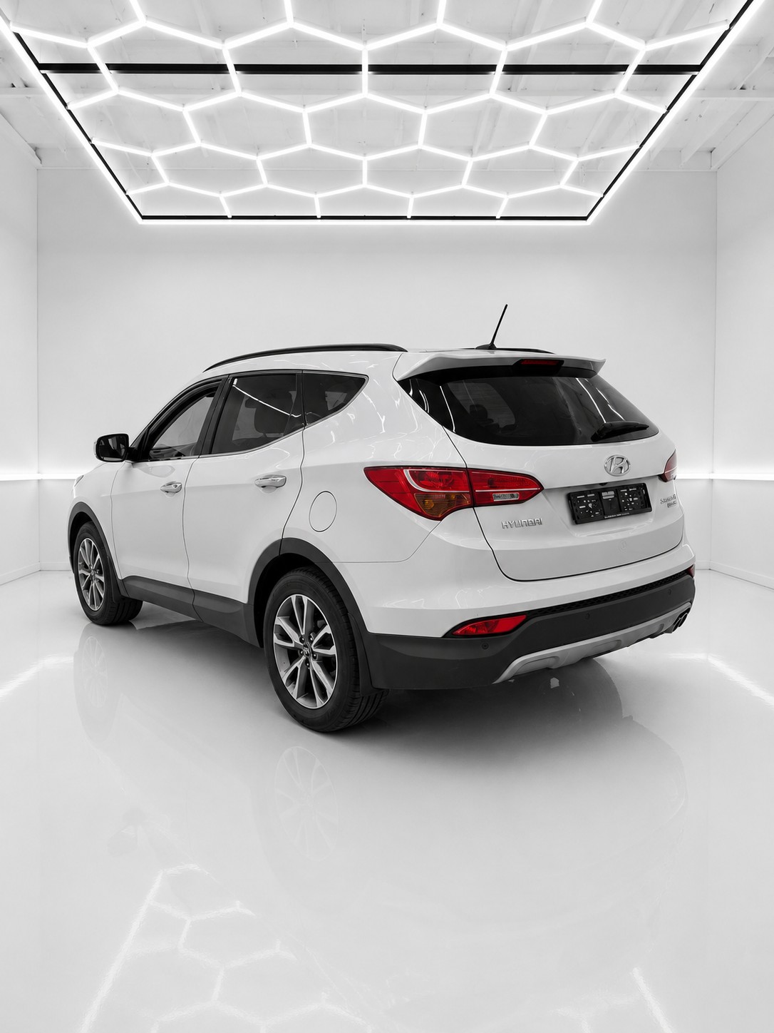 HYUNDAI Santa Fe 2.2 CRDI Style 4WD Automatic-showroom-element-3