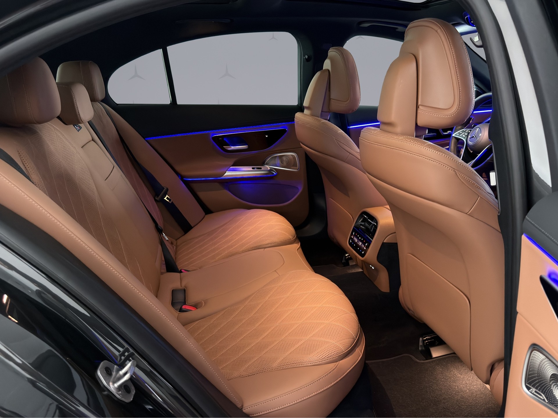 MERCEDES-BENZ E 450 Exclusive 4matic-image-13