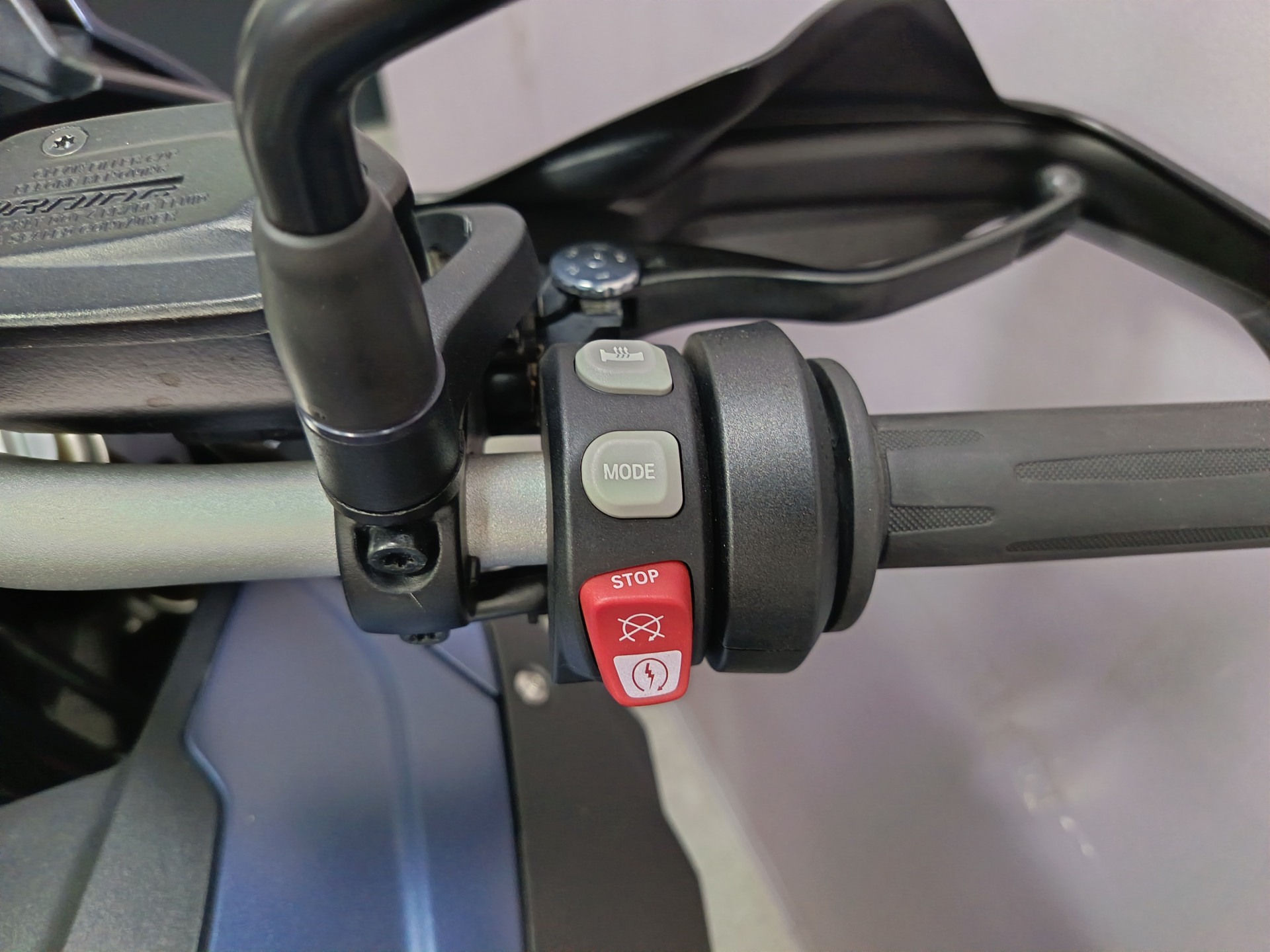 BMW S 1000 XR - Leasing à 169 chf - Kit Surbaissement-image-7