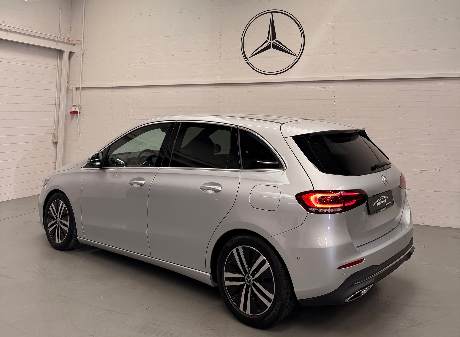 MERCEDES-BENZ B 220 4Matic Progressive 7G-DCT-image-6