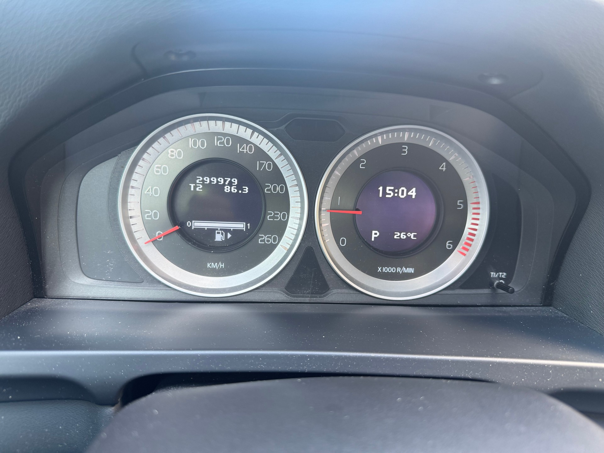 VOLVO V60 D3 Momentum Geartronic-image-13