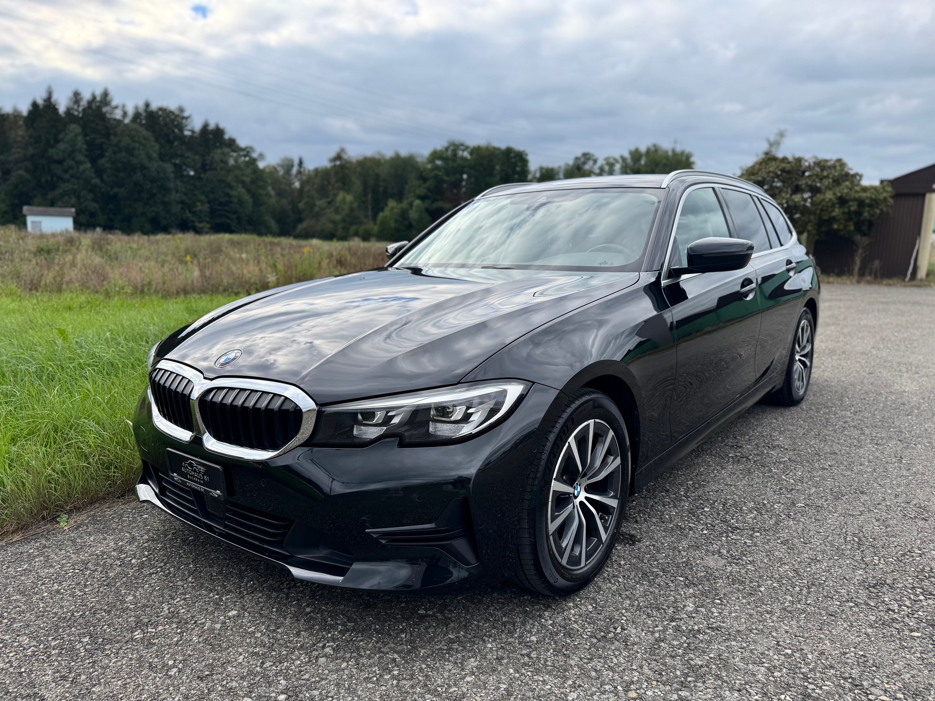 BMW 320d xDrive Touring Steptronic / ab MFK 03.2026-showroom-element-2