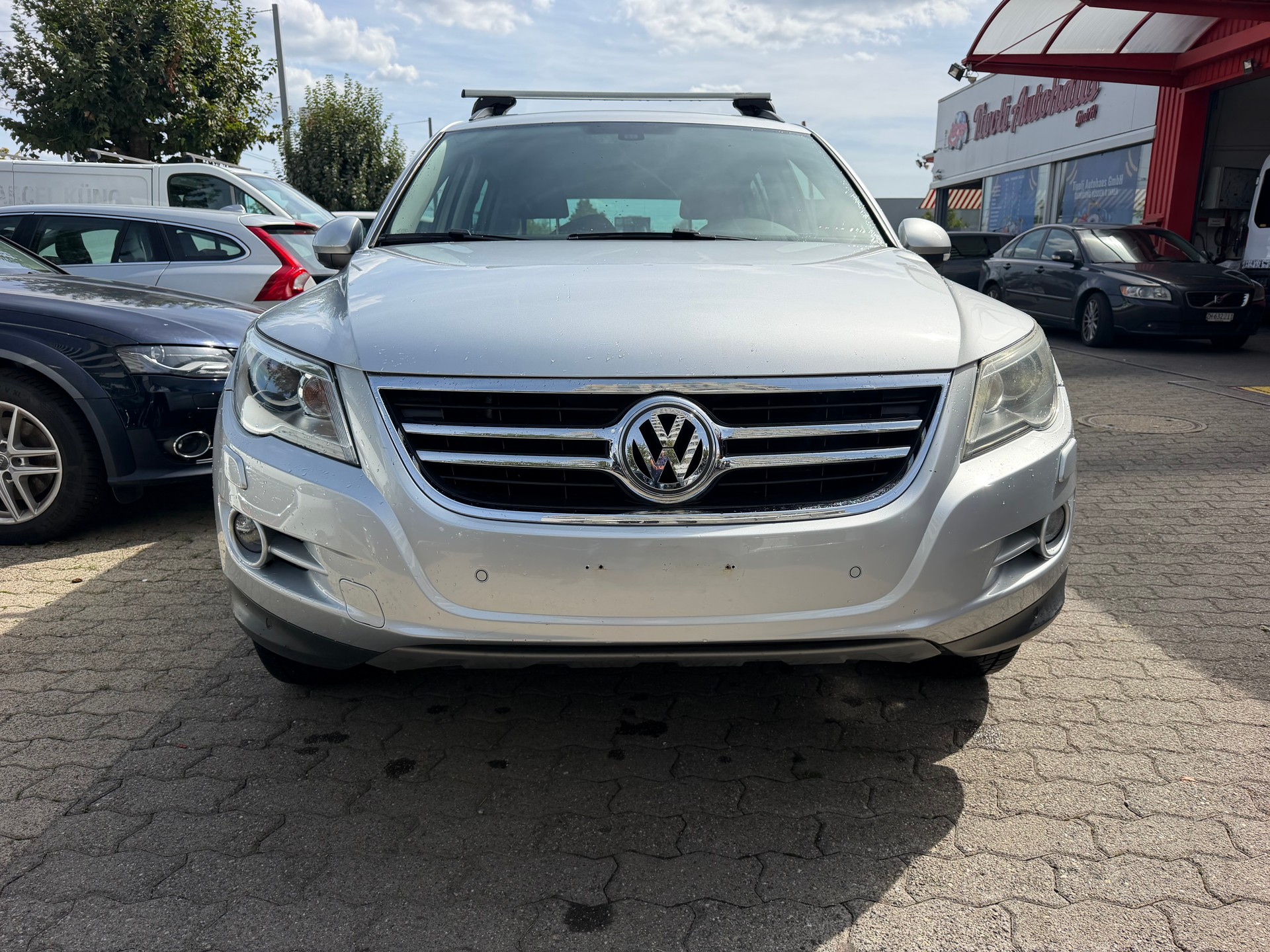VW Tiguan 2.0 TSI Track&Field Tiptronic-showroom-element-2