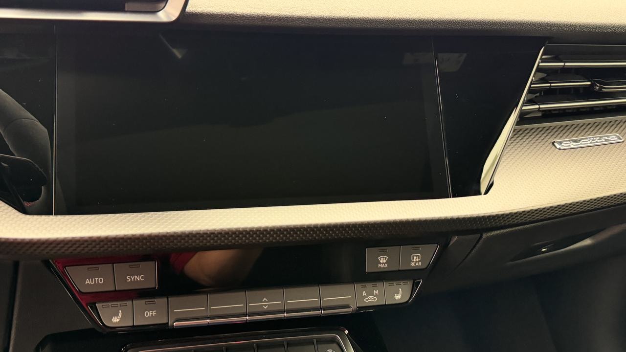 AUDI RS3 Limousine 2.5 TSI quattro S-tronic-image-7