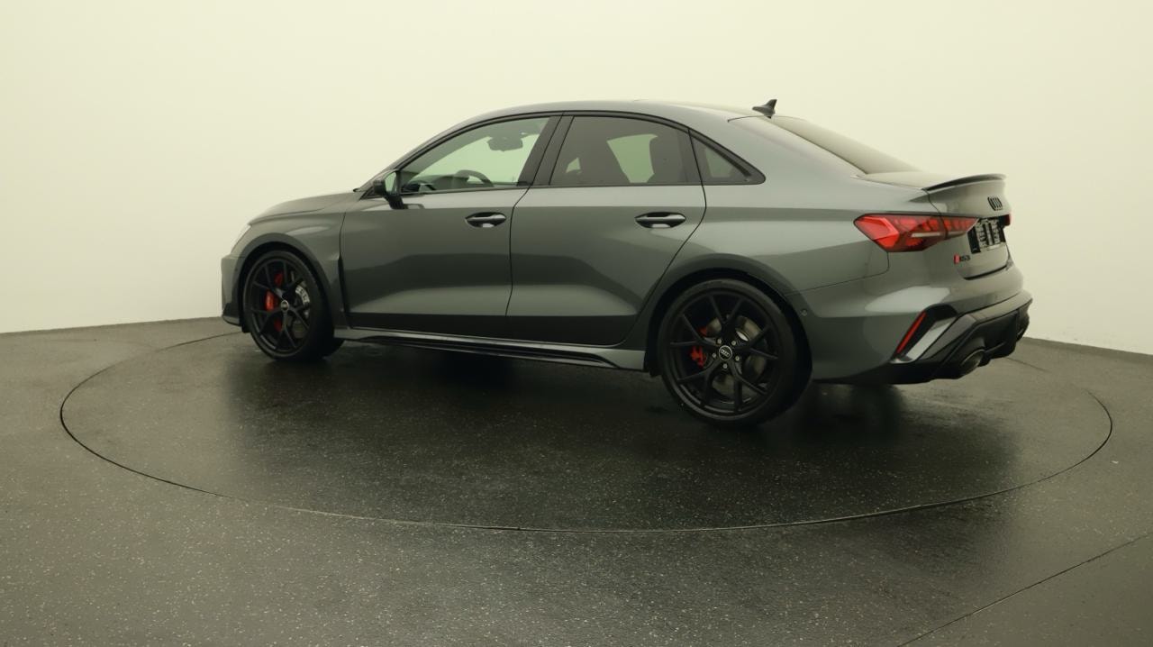 AUDI RS3 Limousine 2.5 TSI quattro S-tronic-showroom-element-2