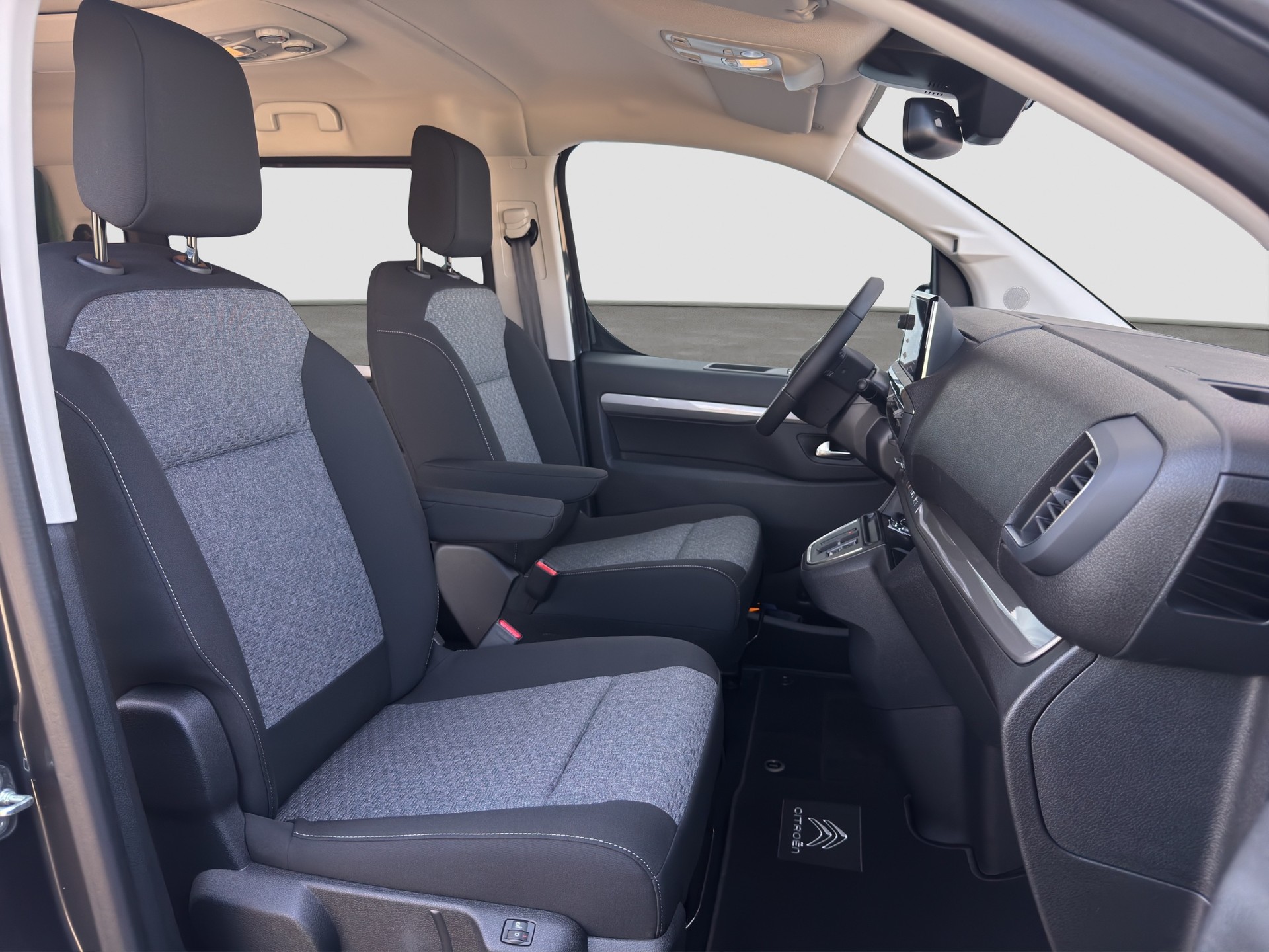 CITROEN Spacetourer 2.2 BlueHDi You M EAT8-image-10