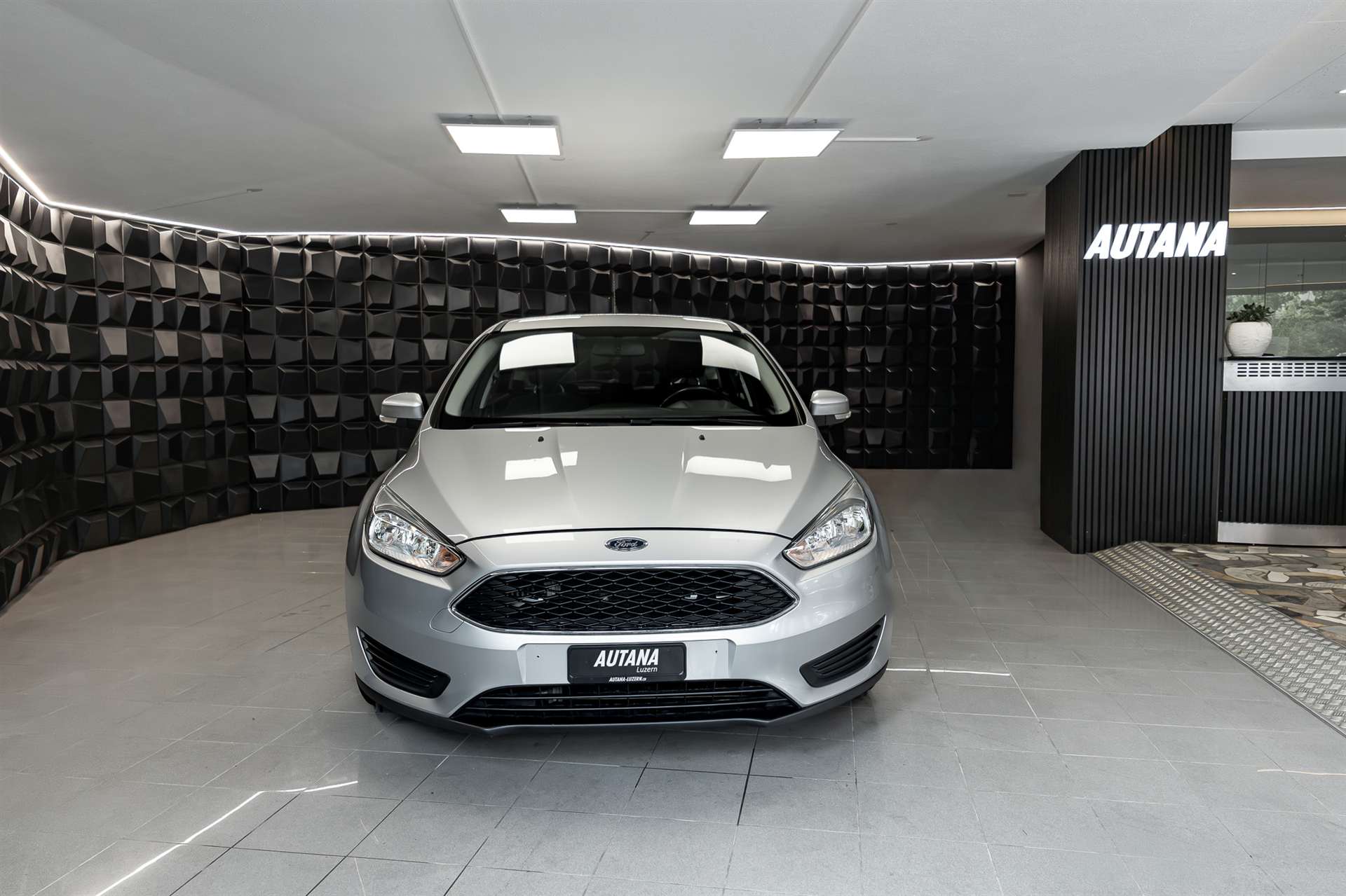 FORD Focus 1.5 TDCi Trend PowerShift-showroom-element-3