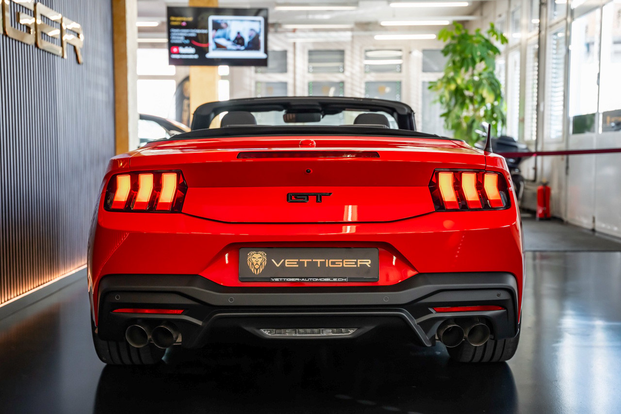 FORD Mustang Convertible 5.0 V8 GT-image-5