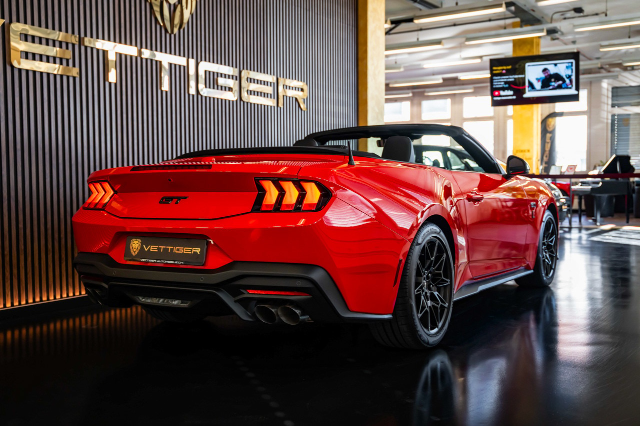 FORD Mustang Convertible 5.0 V8 GT-image-6