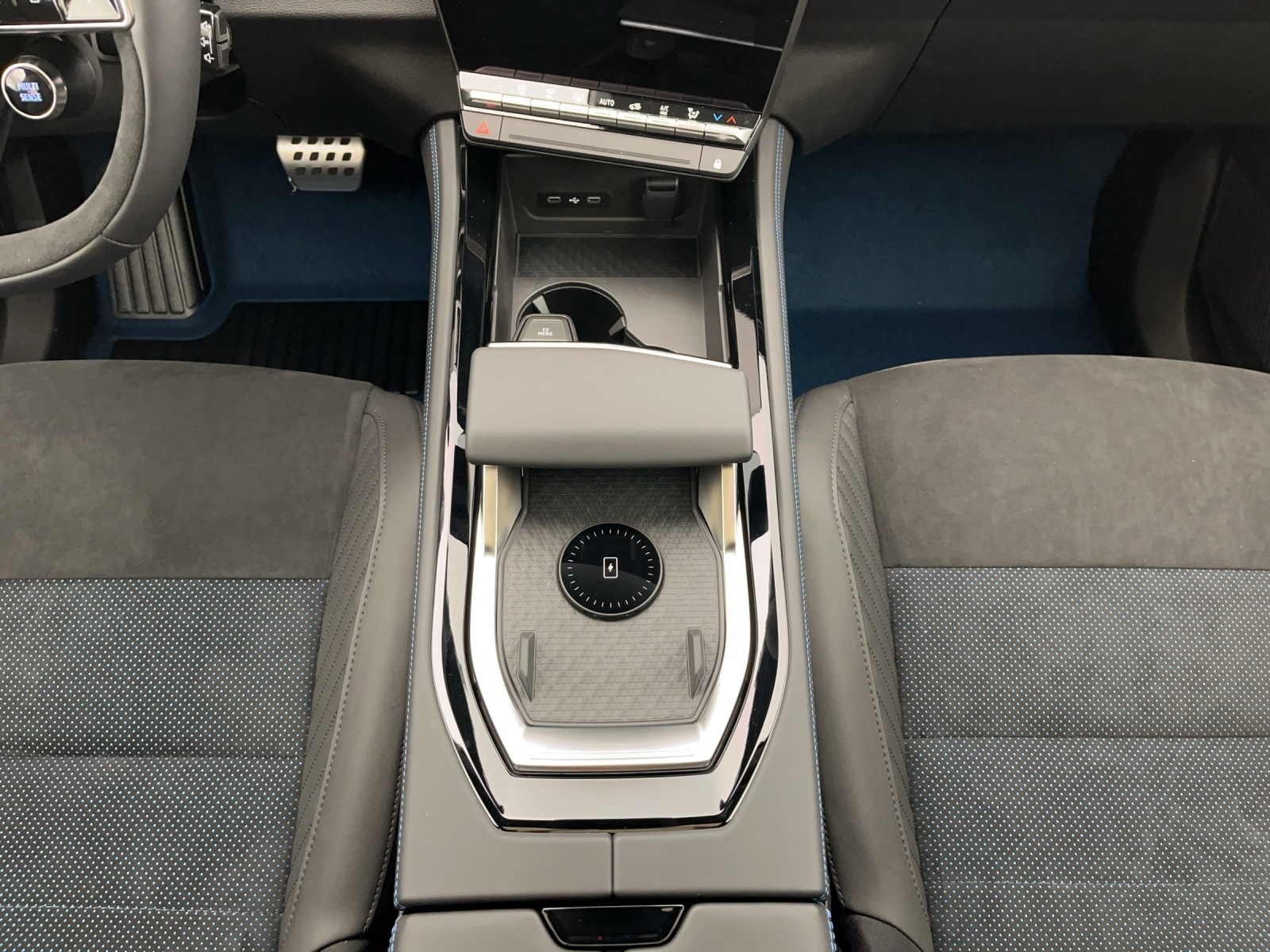 RENAULT Rafale 1.2 E-Tech Plug-in Atelier Alpine-image-13